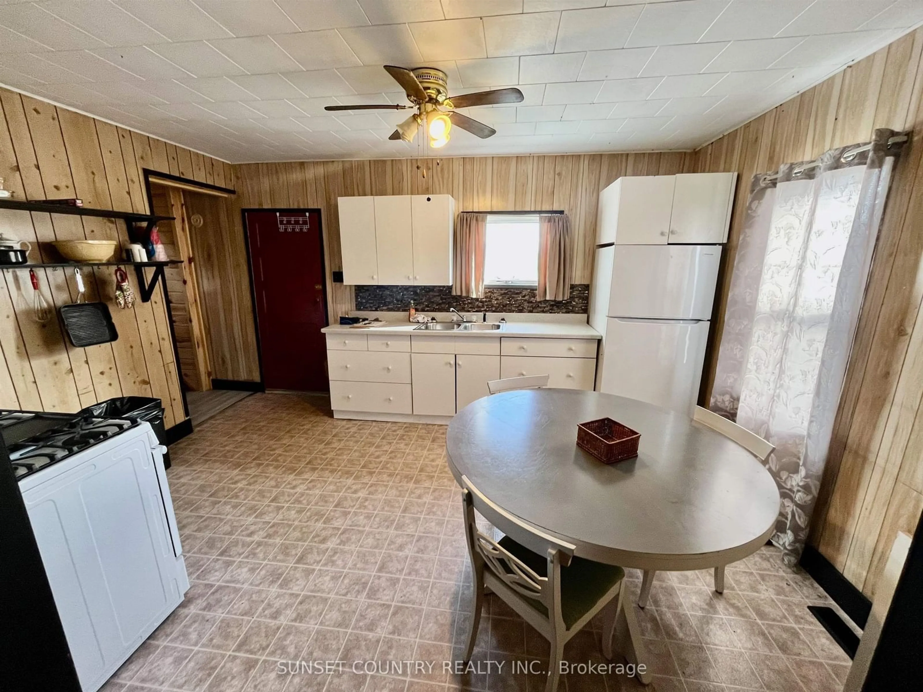 Standard kitchen, unknown for 2541 HWY 105, Kenora Remote Area Ontario P0V 2V0