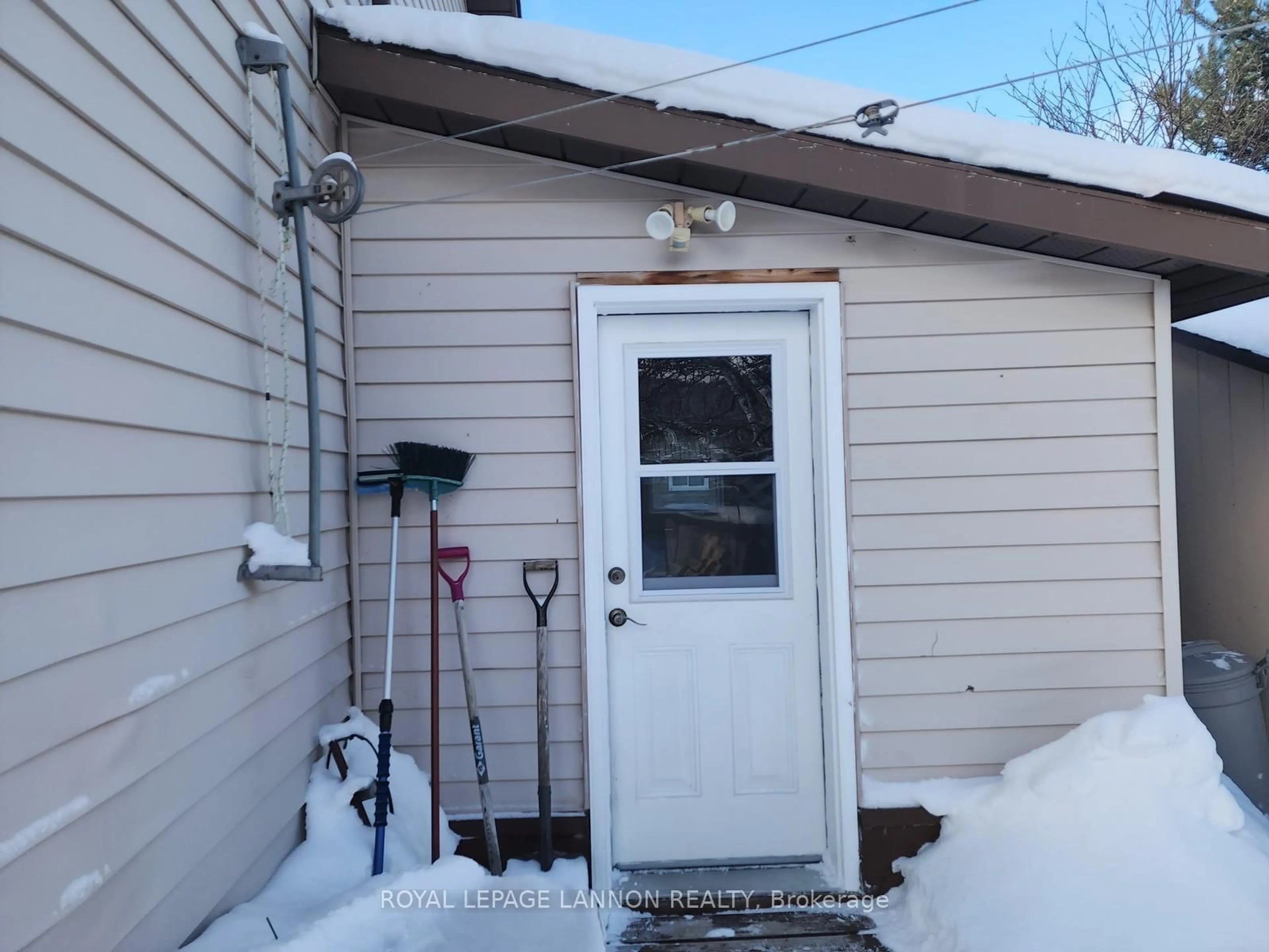 Unknown for 205 ONTARIO St, Schreiber Ontario P0T 2S0