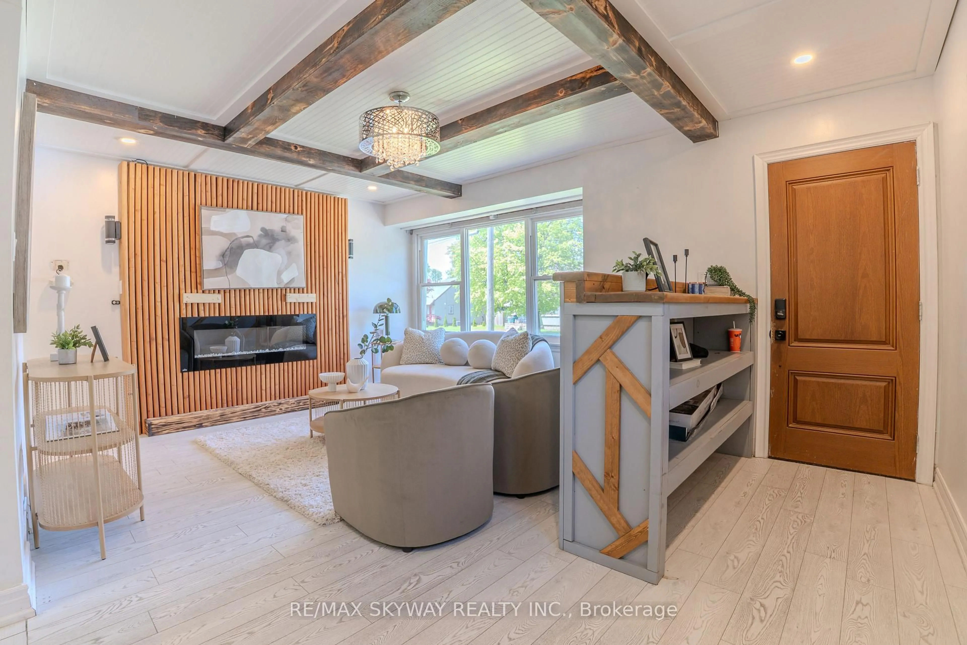 Open concept kitchen, unknown for 5328 Houck Dr, Niagara Falls Ontario L2E 1S1