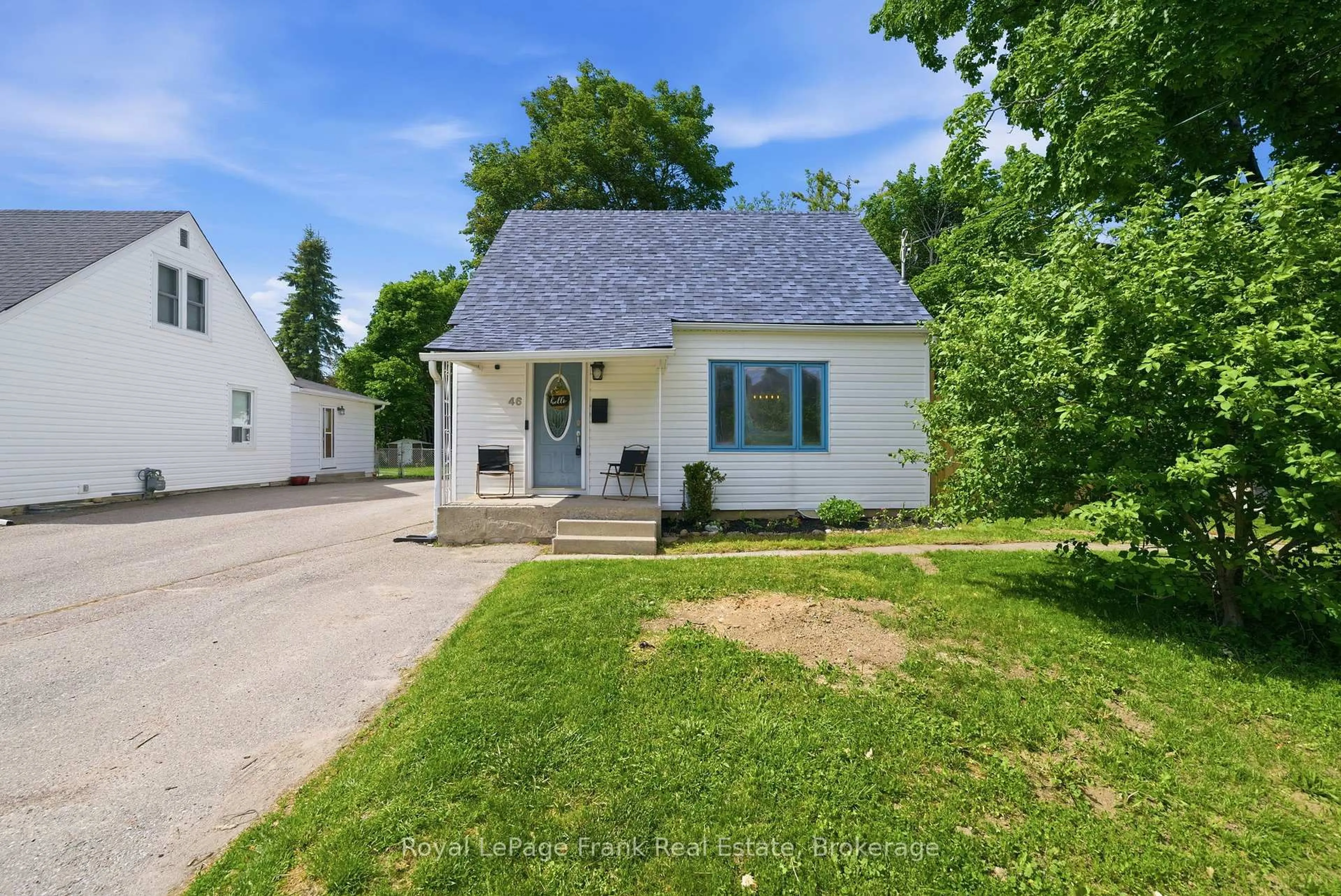 A pic from outside/outdoor area/front of a property/back of a property/a pic from drone, street for 46 Durham St, Kawartha Lakes Ontario K9V 1X1