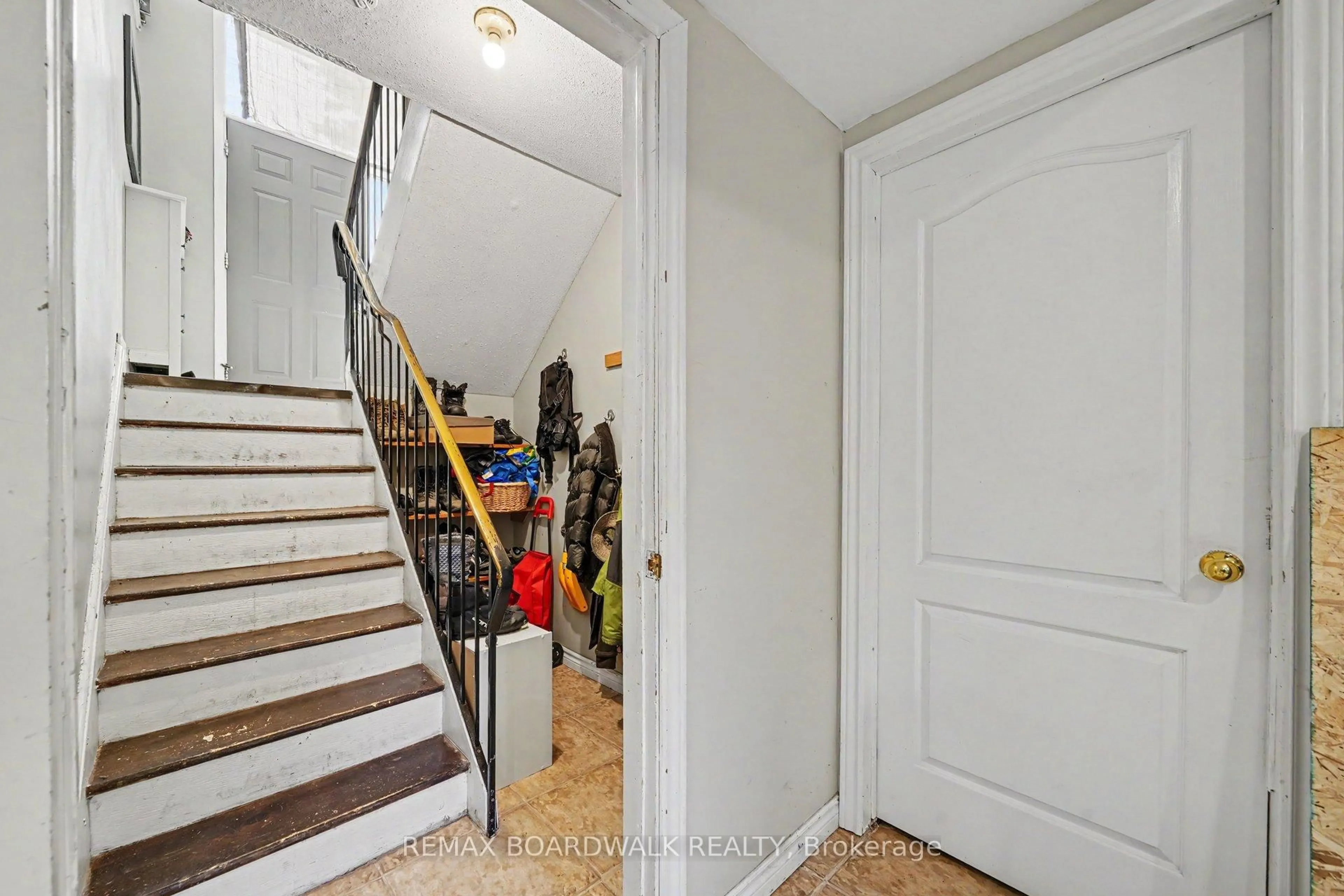 Unknown for 3399 Regburn Dr, Osgoode Ontario K0A 2W0