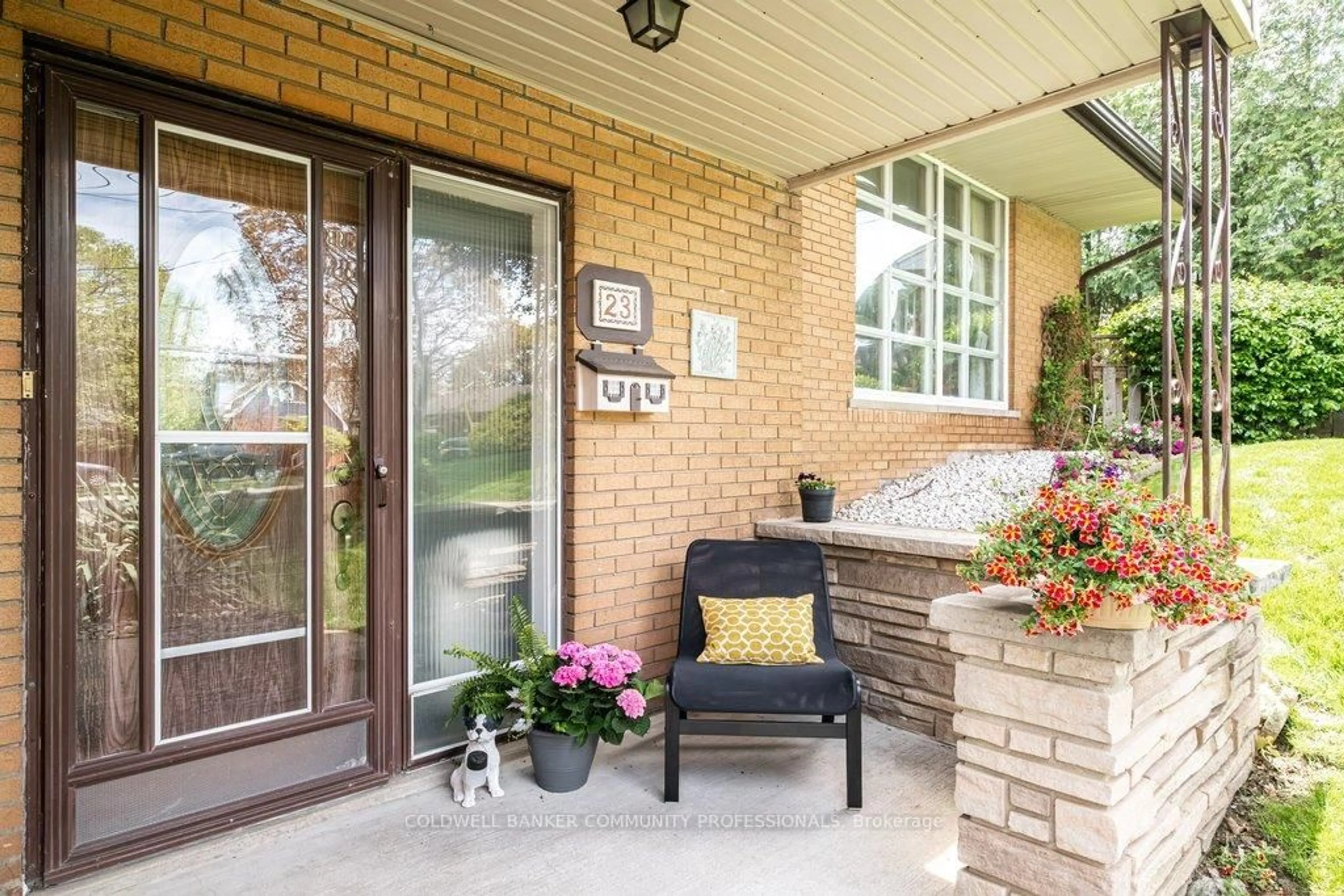 Unknown for 23 Keen Crt, Hamilton Ontario L8T 1W5