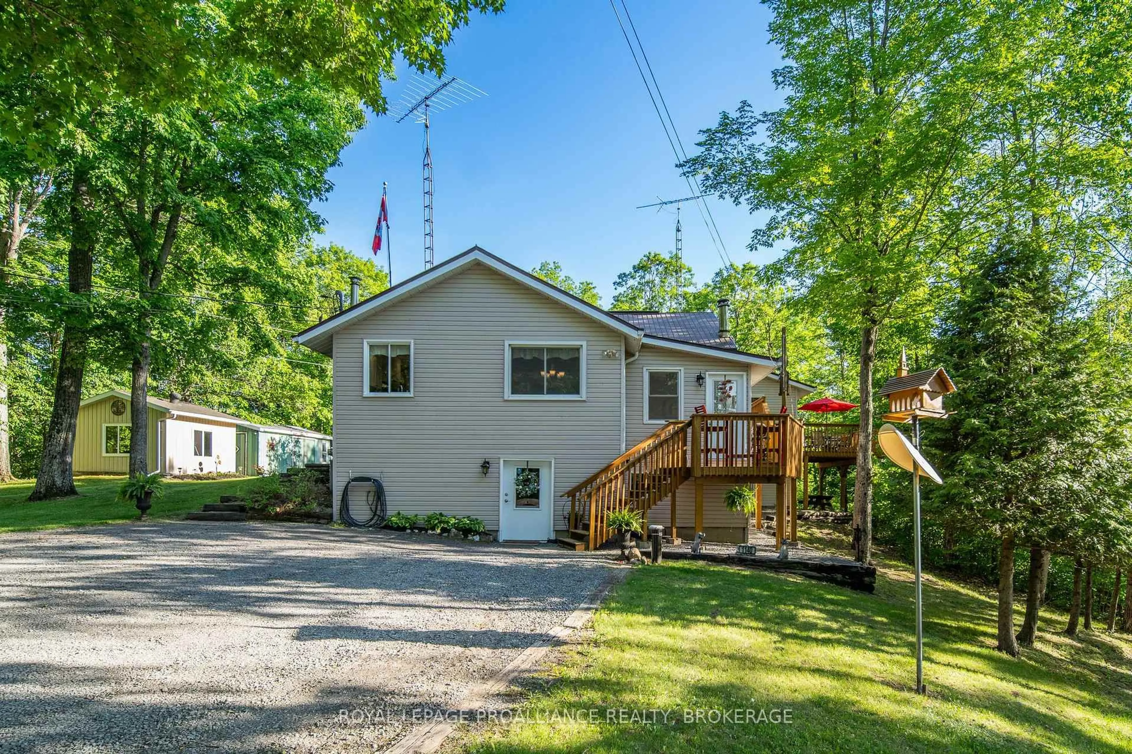 A pic from outside/outdoor area/front of a property/back of a property/a pic from drone, unknown for 1140 High Falls Lane, Hartington Ontario K0H 1W0