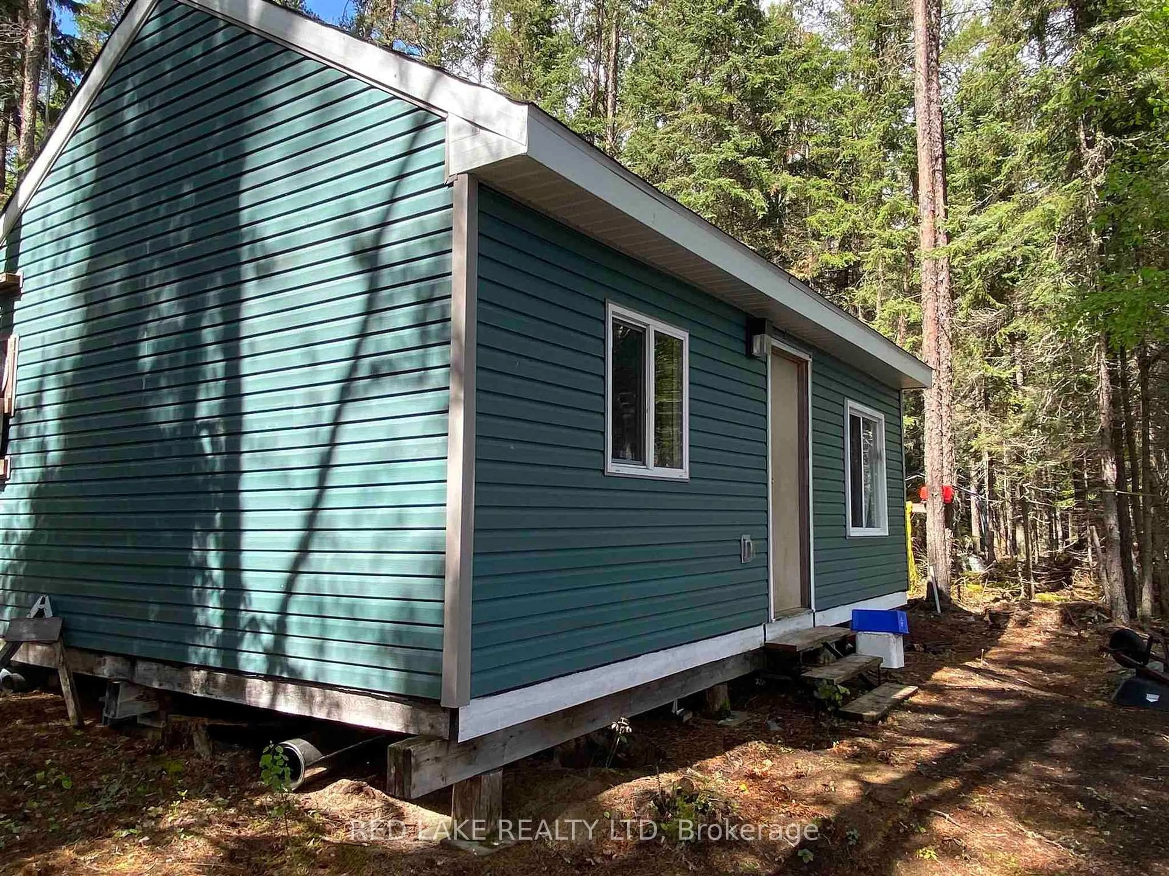 Home with vinyl exterior material, building for Lot 1 St Pauls Bay (south), Red Lake Ontario P0V 2M0