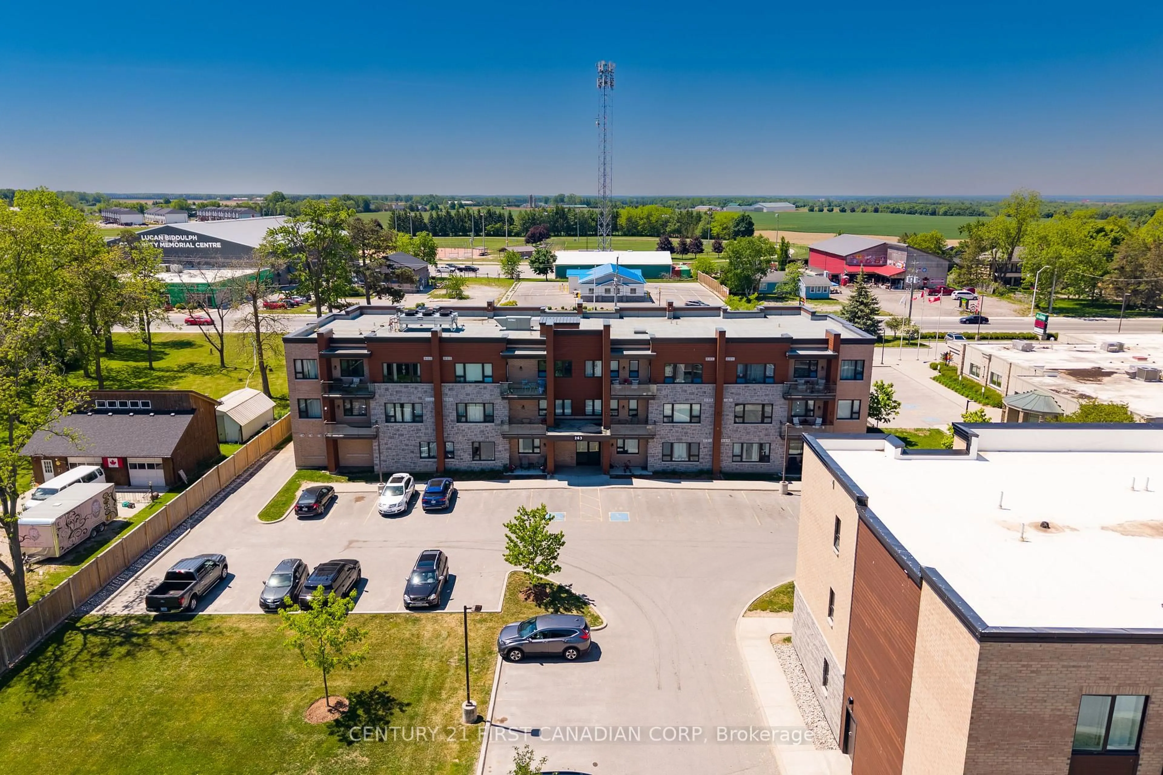 A pic from outside/outdoor area/front of a property/back of a property/a pic from drone, building for 263 Butler St #104, Lucan Biddulph Ontario N0M 2J0