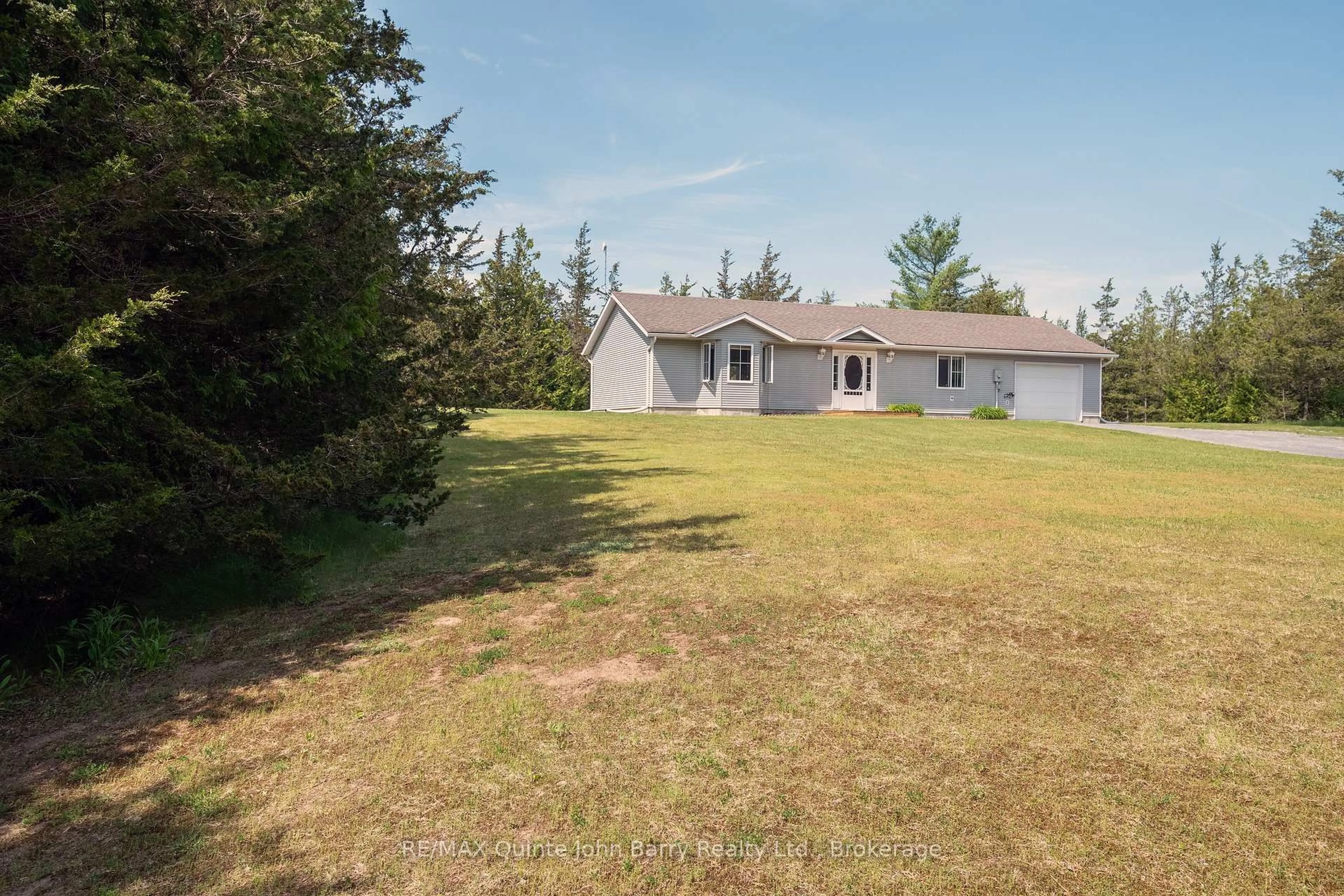 A pic from outside/outdoor area/front of a property/back of a property/a pic from drone, unknown for 3249 Harmony Rd, Shannonville Ontario K0K 3A0