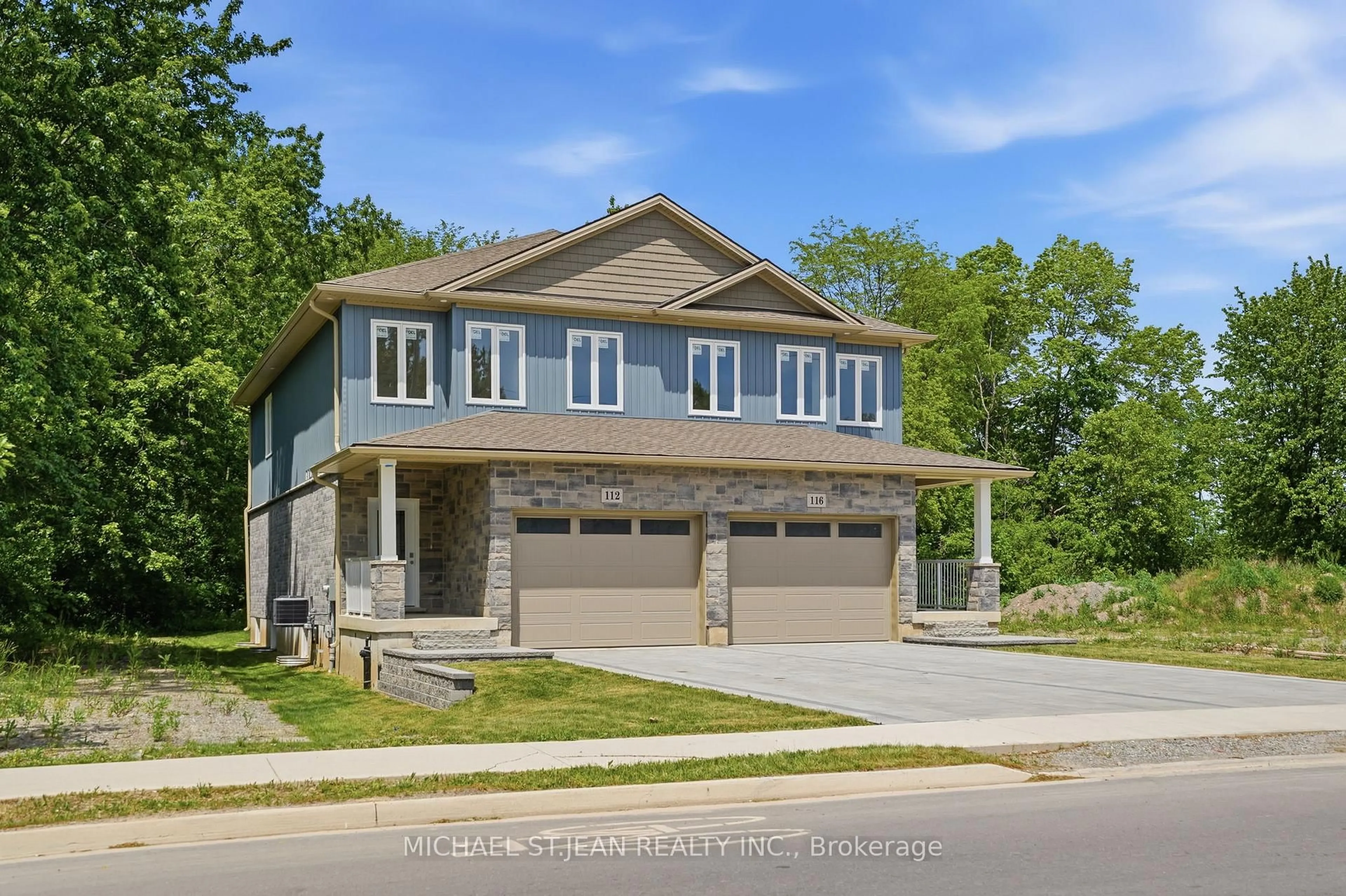 Home with brick exterior material, street for 112 Forks Rd, Welland Ontario L3B 5K5