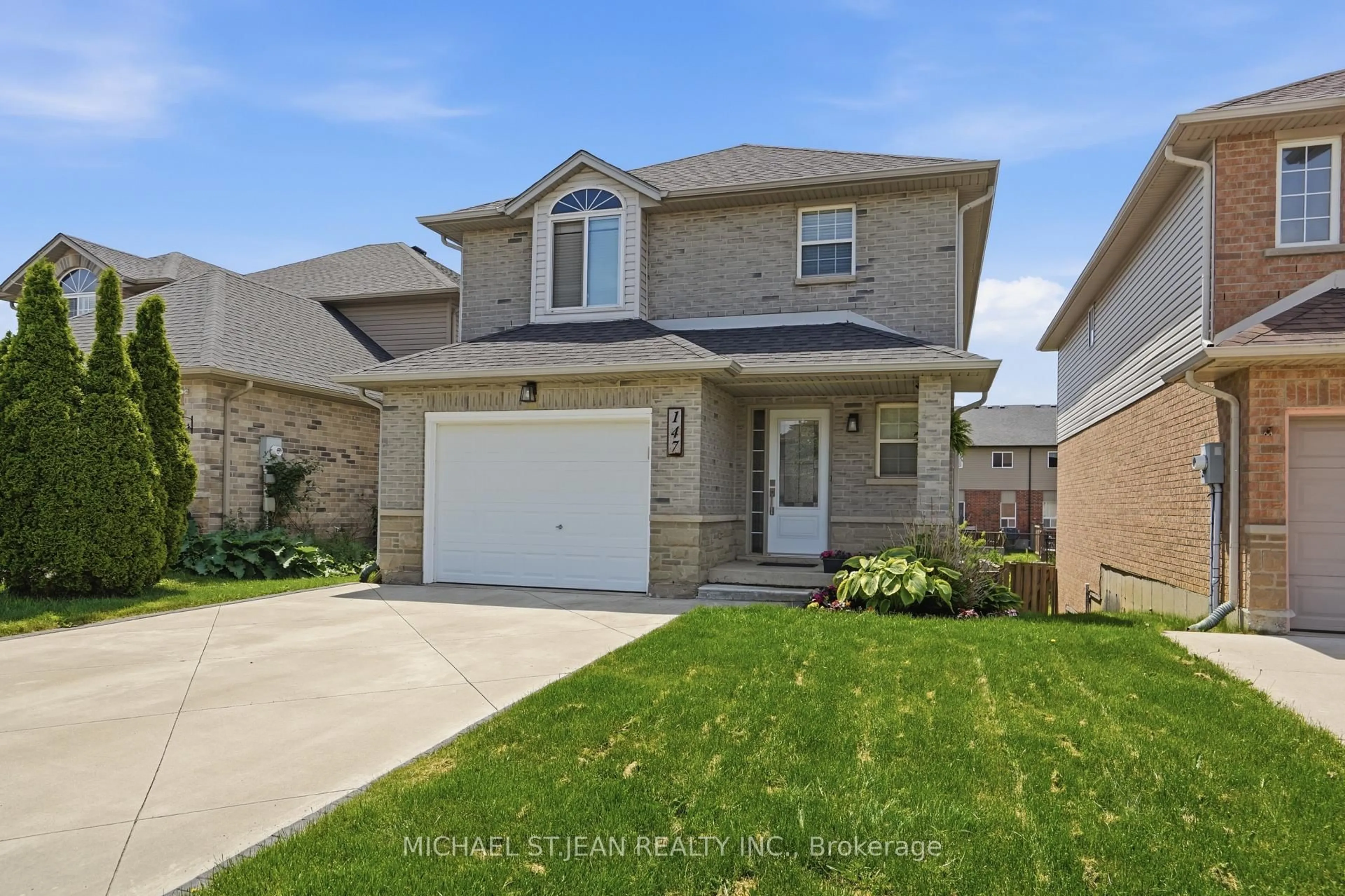 Home with brick exterior material, street for 147 Thames Way, Hamilton Ontario L0R 1W0