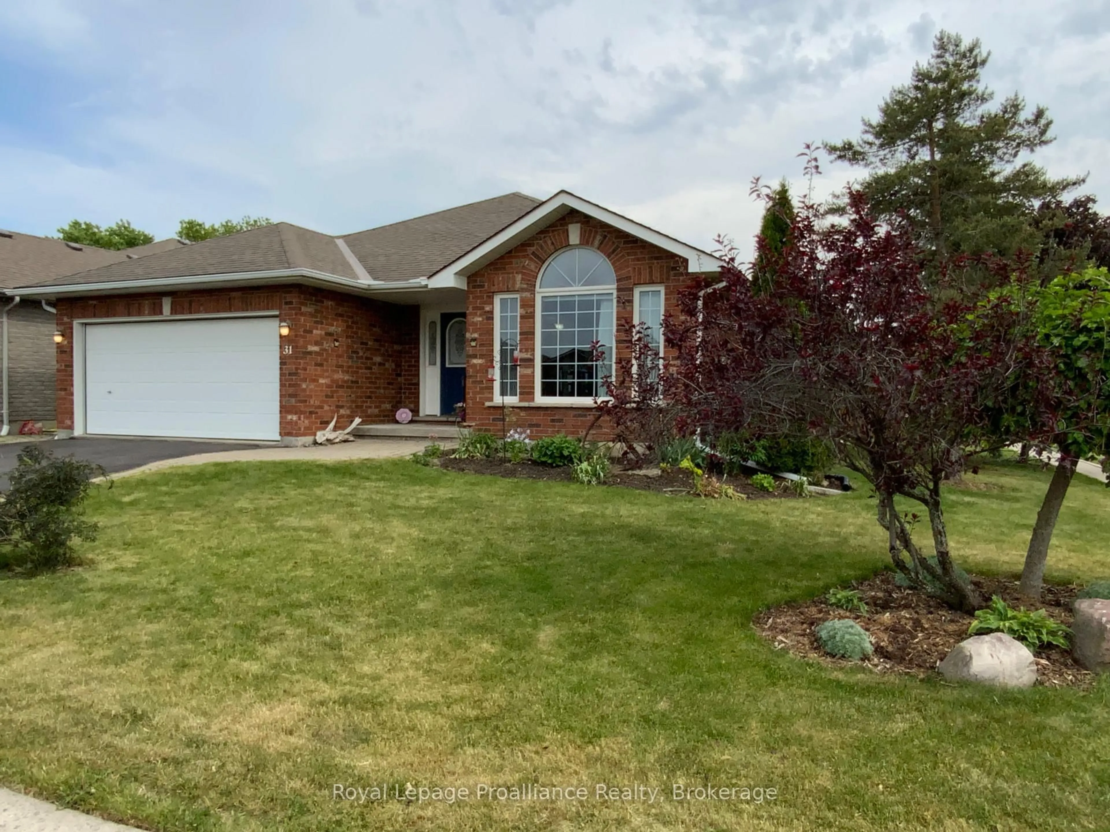 Home with brick exterior material, water/lake/river/ocean view for 31 Hemlock Cres, Belleville Ontario K8N 5Y1