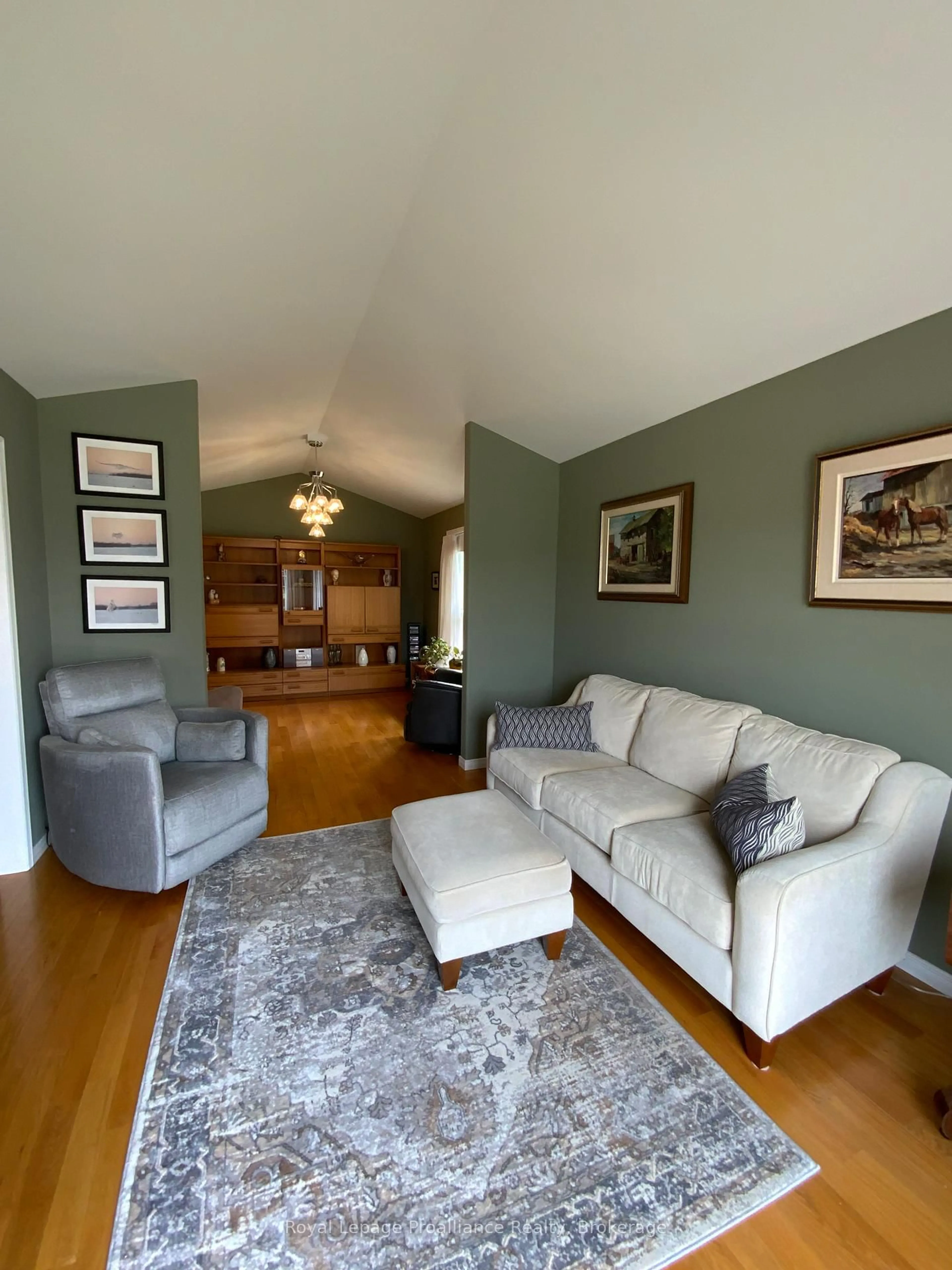 Living room with furniture, unknown for 31 Hemlock Cres, Belleville Ontario K8N 5Y1
