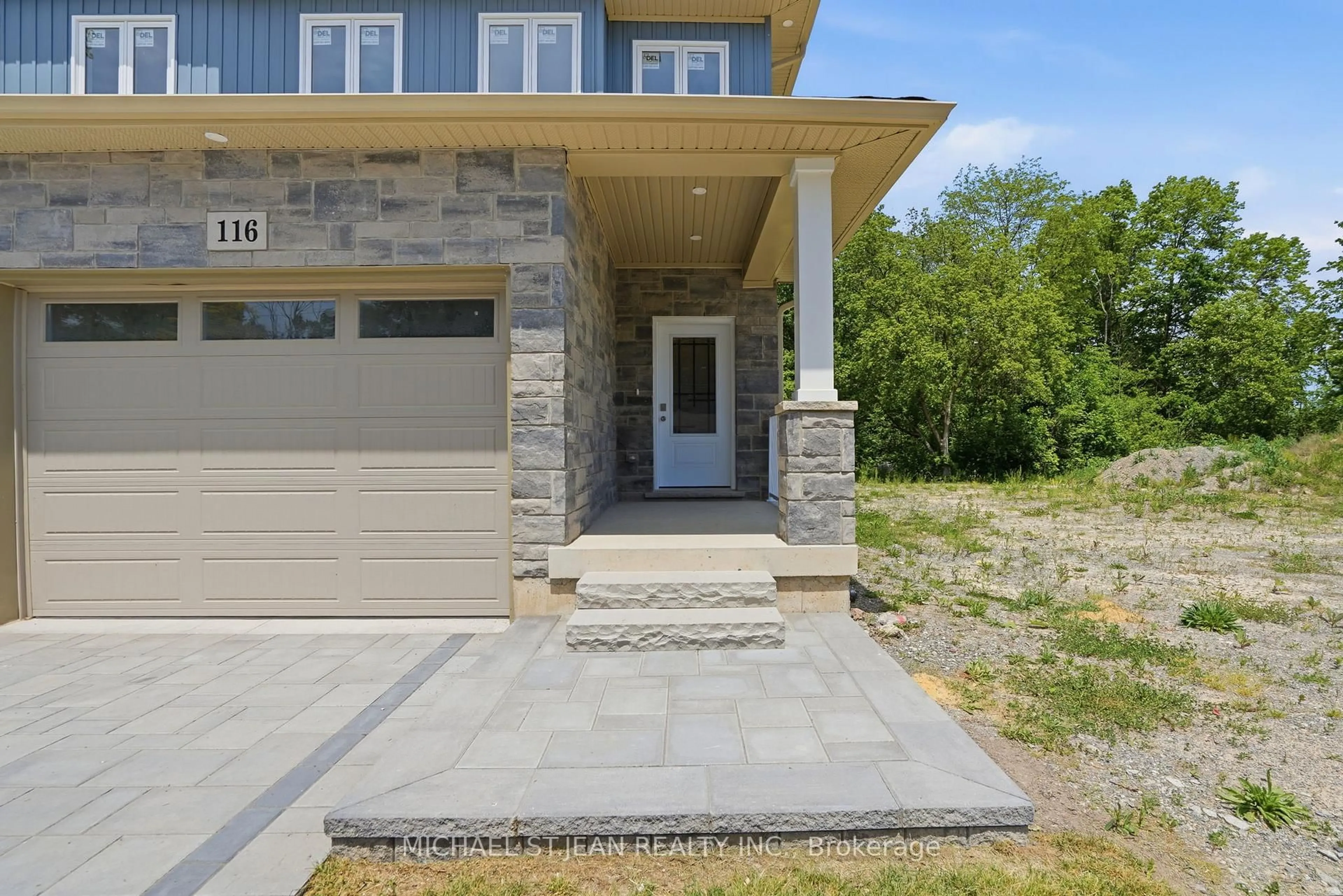 Unknown for 116 Forks Rd, Welland Ontario L3B 5K5