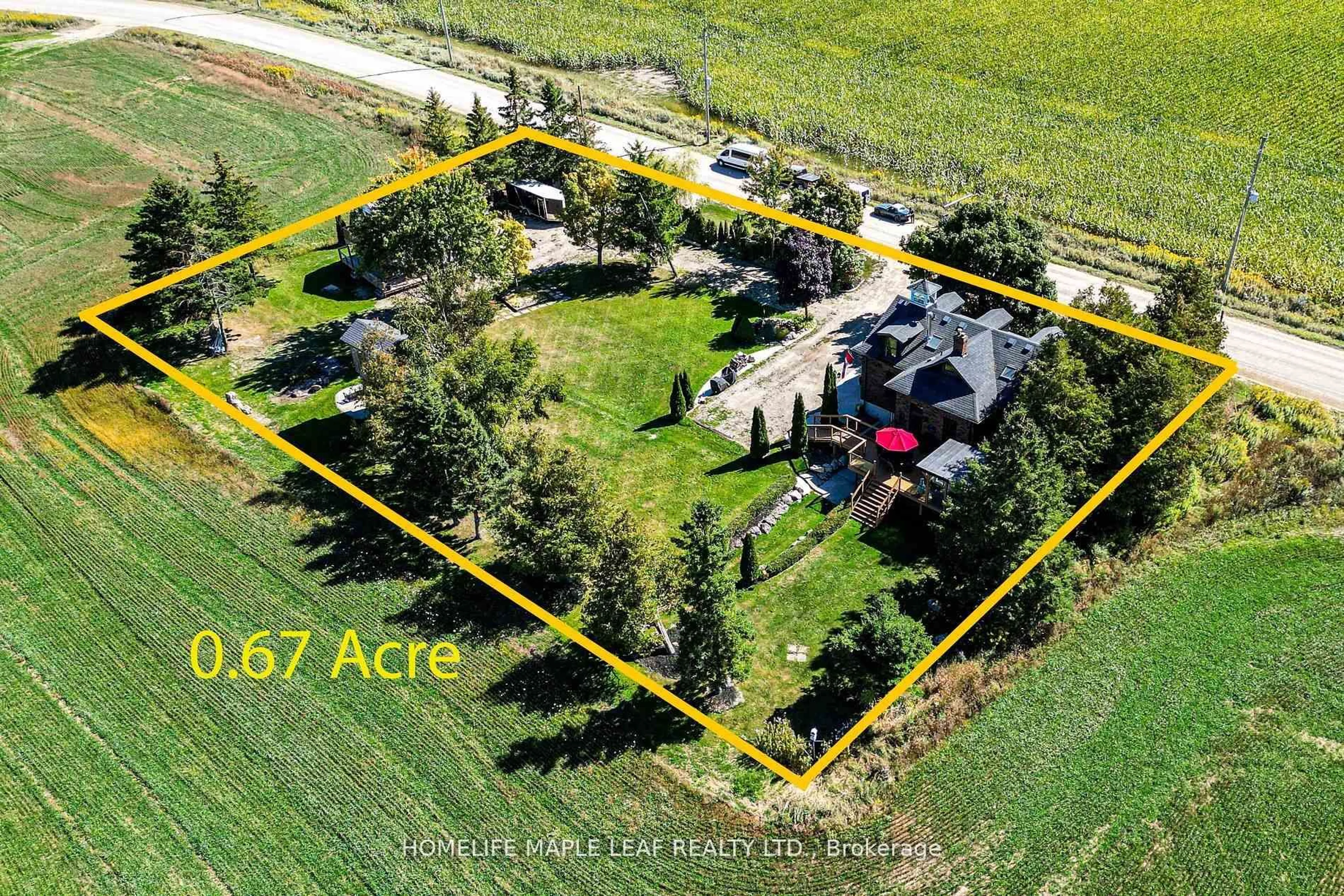 A pic from outside/outdoor area/front of a property/back of a property/a pic from drone, street for 244337 5 Side Rd, Amaranth Ontario L9W 0W3