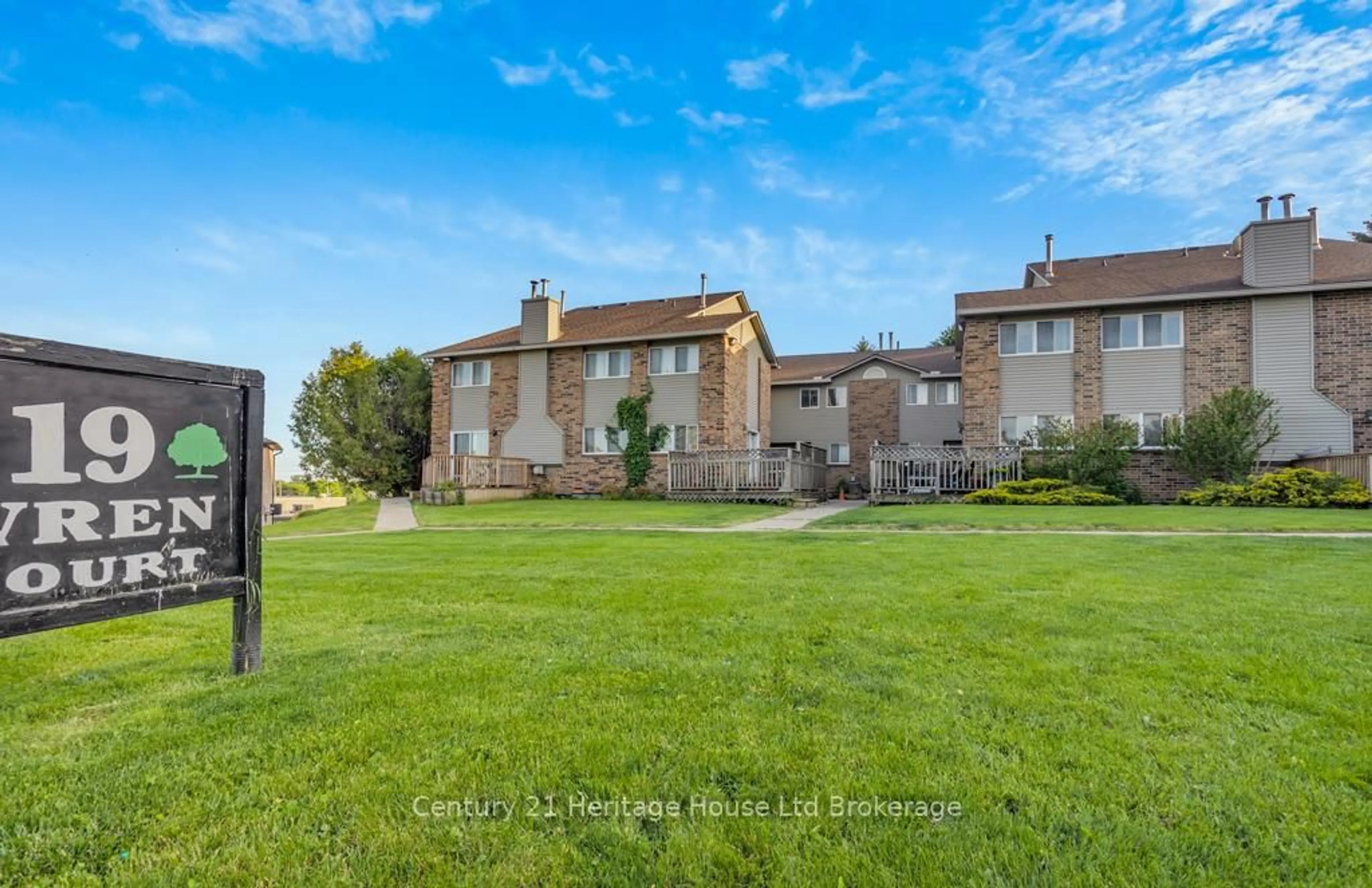A pic from outside/outdoor area/front of a property/back of a property/a pic from drone, street for 19 Wren Crt #6, Tillsonburg Ontario N4G 5K2