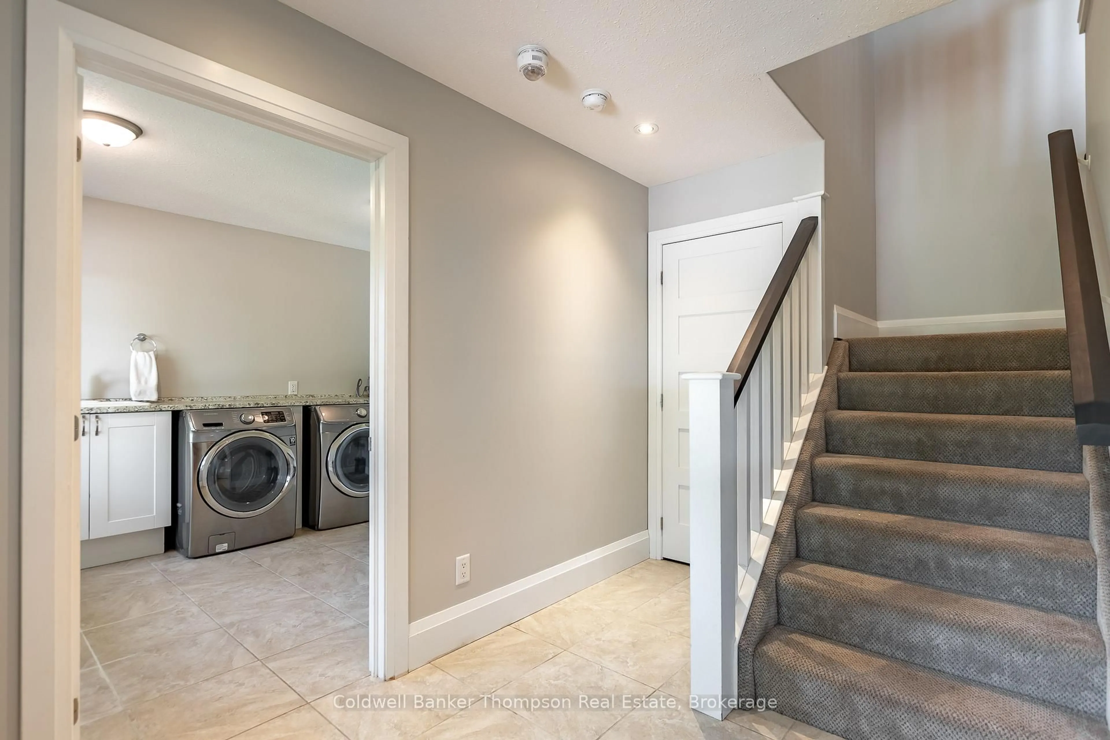 Laundry room for 20 Goodwin Dr, Huntsville Ontario P1H 2R3