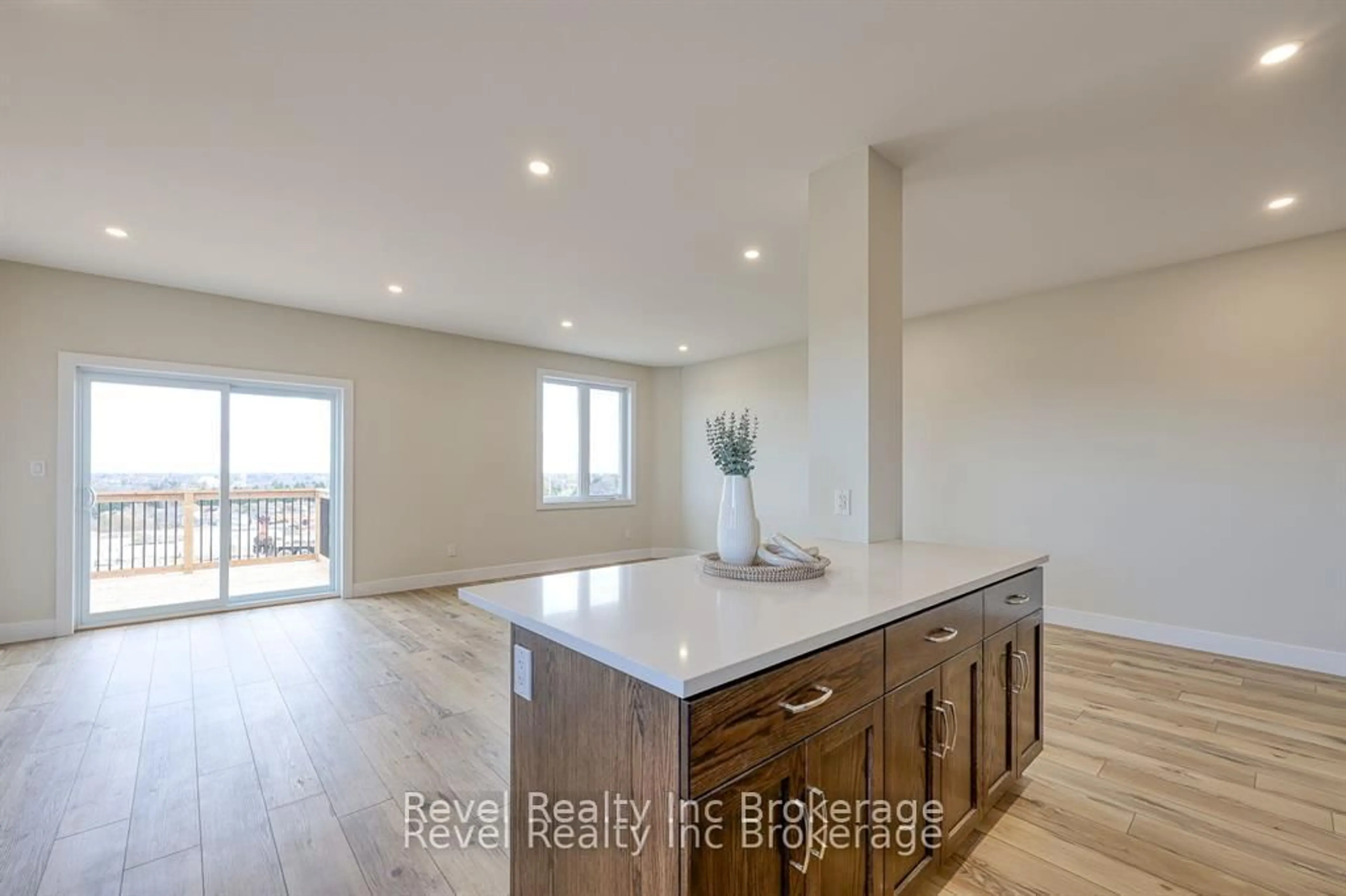 Open concept kitchen, unknown for lot 77 Gillespie St, South-West Oxford Ontario N4S 7V6