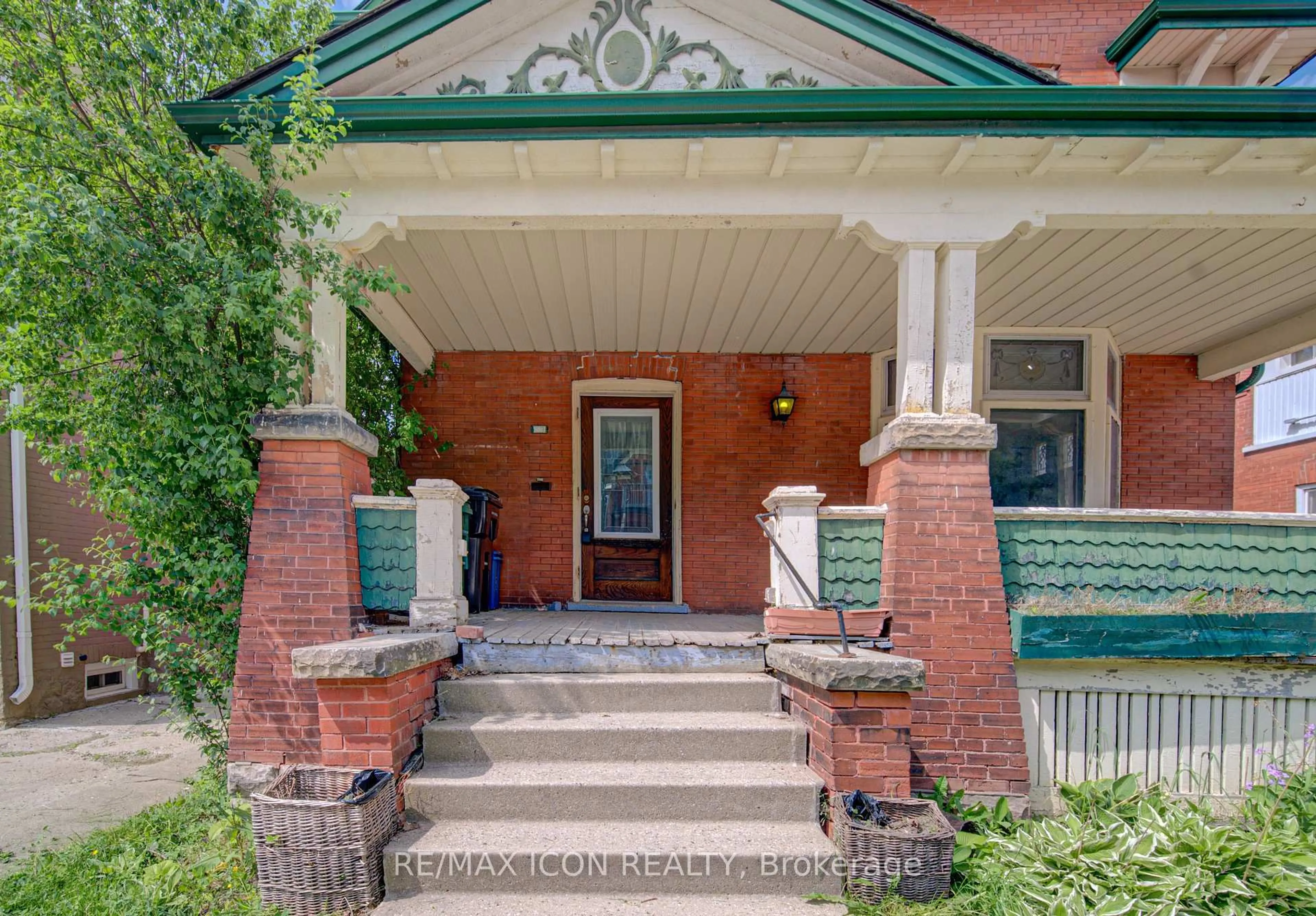 Unknown for 59 Irvin St, Kitchener Ontario N2H 1K7