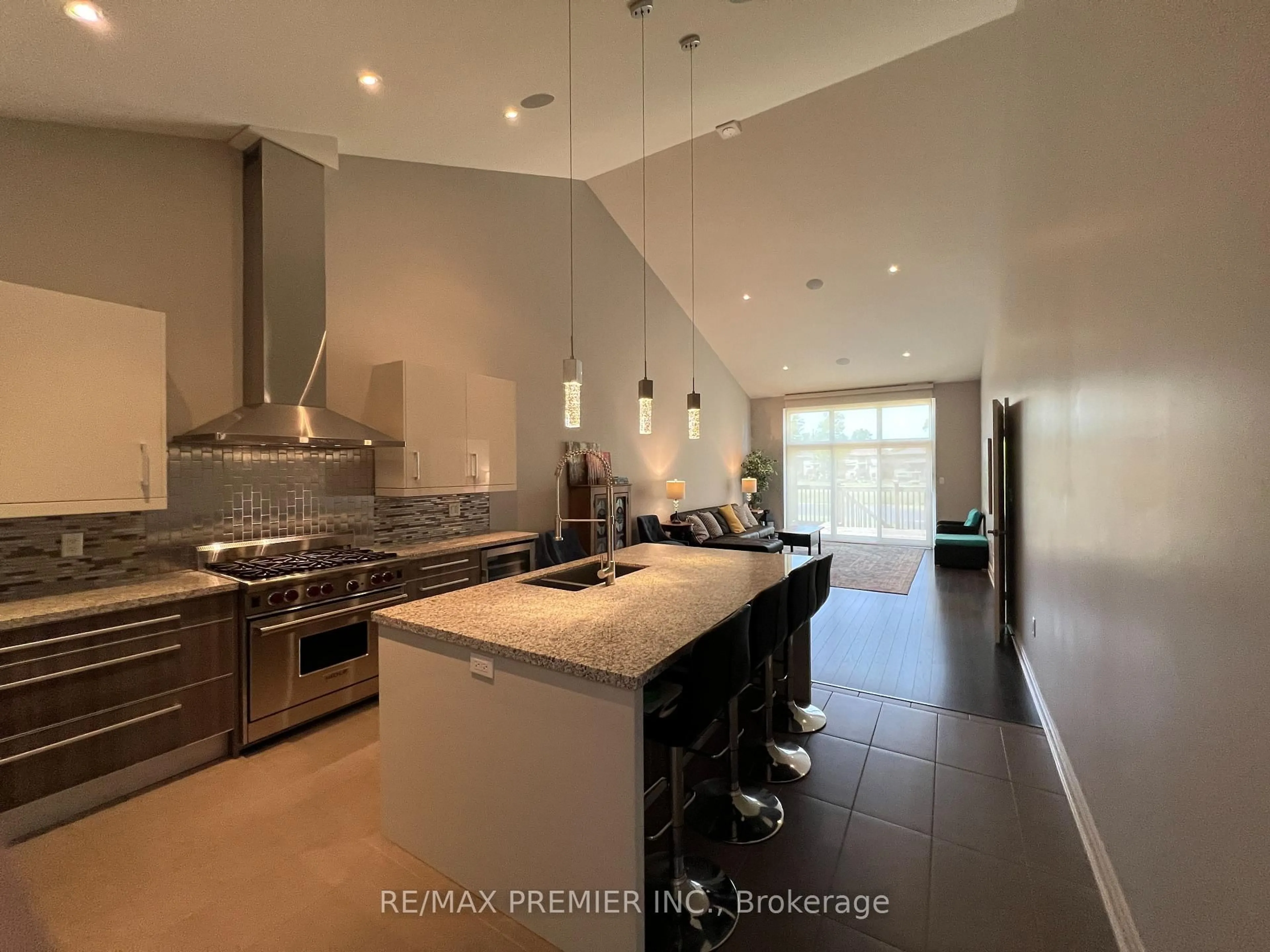 Open concept kitchen, ceramic/tile floor for 7673 Green Vista Gate #140, Niagara Falls Ontario L2G 0A8