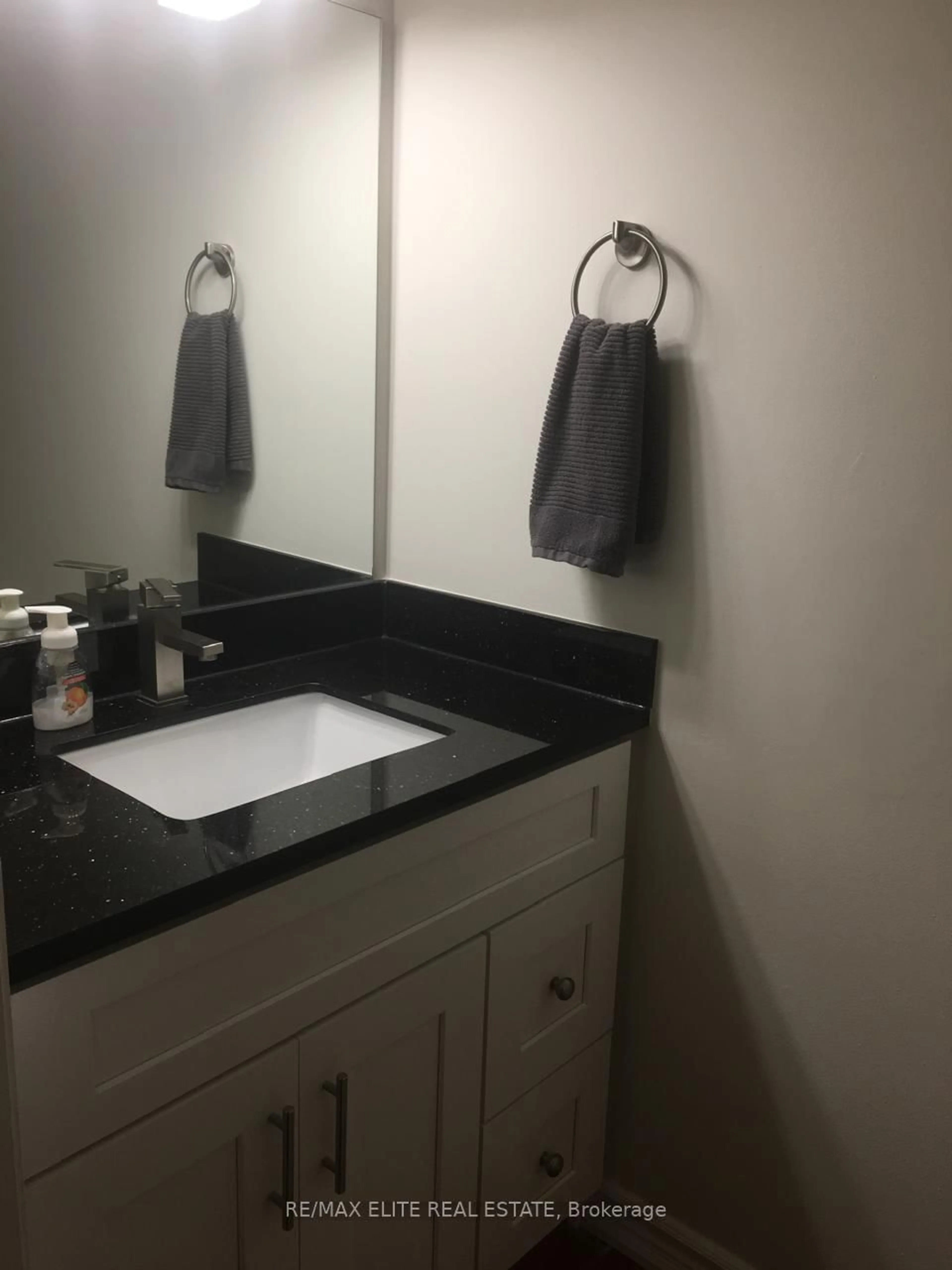 Standard bathroom, unknown for 1570 Richmond St #34, London North Ontario N6G 4W2