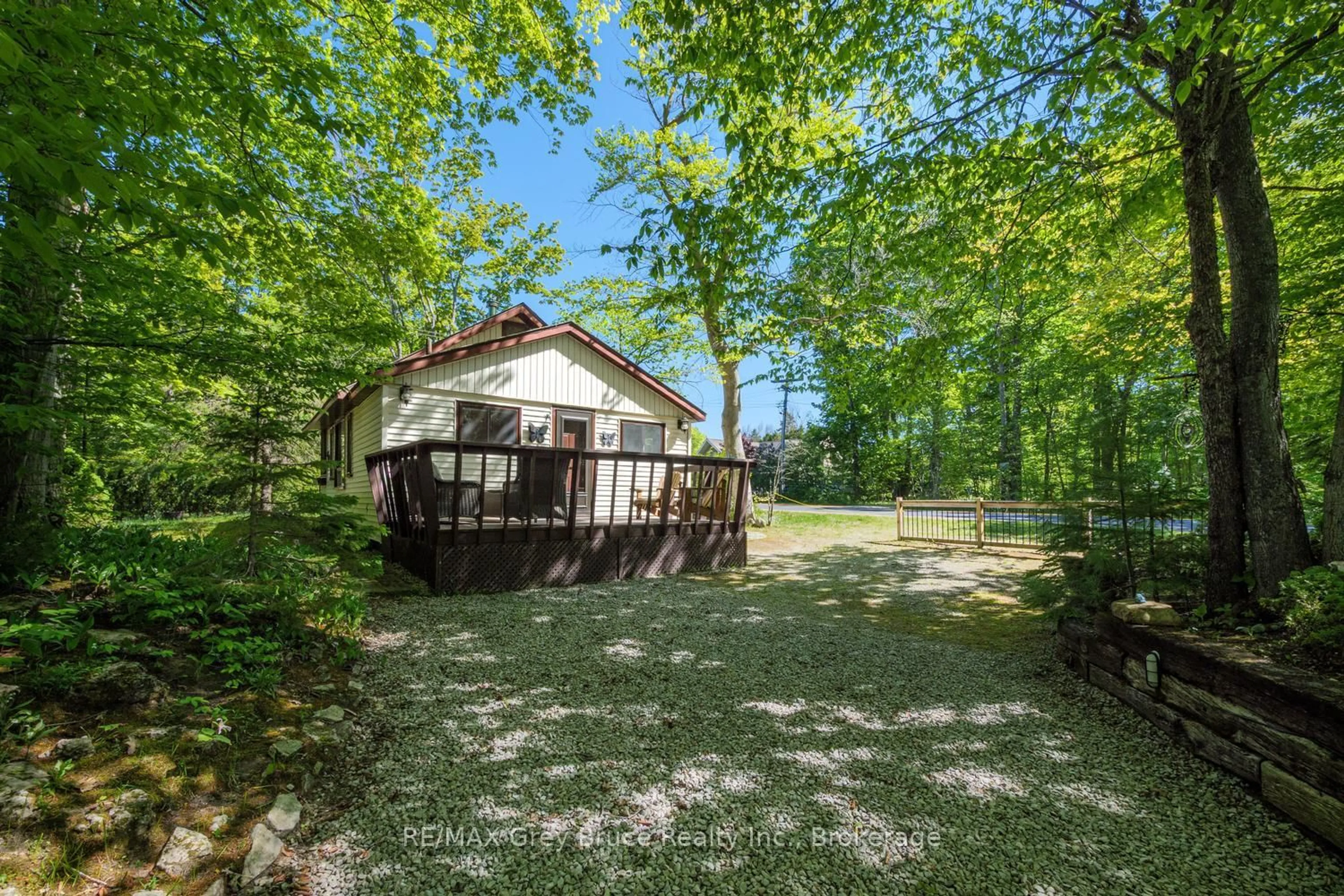 Shed for 112 Symon Ave, South Bruce Peninsula Ontario N0H 2T0