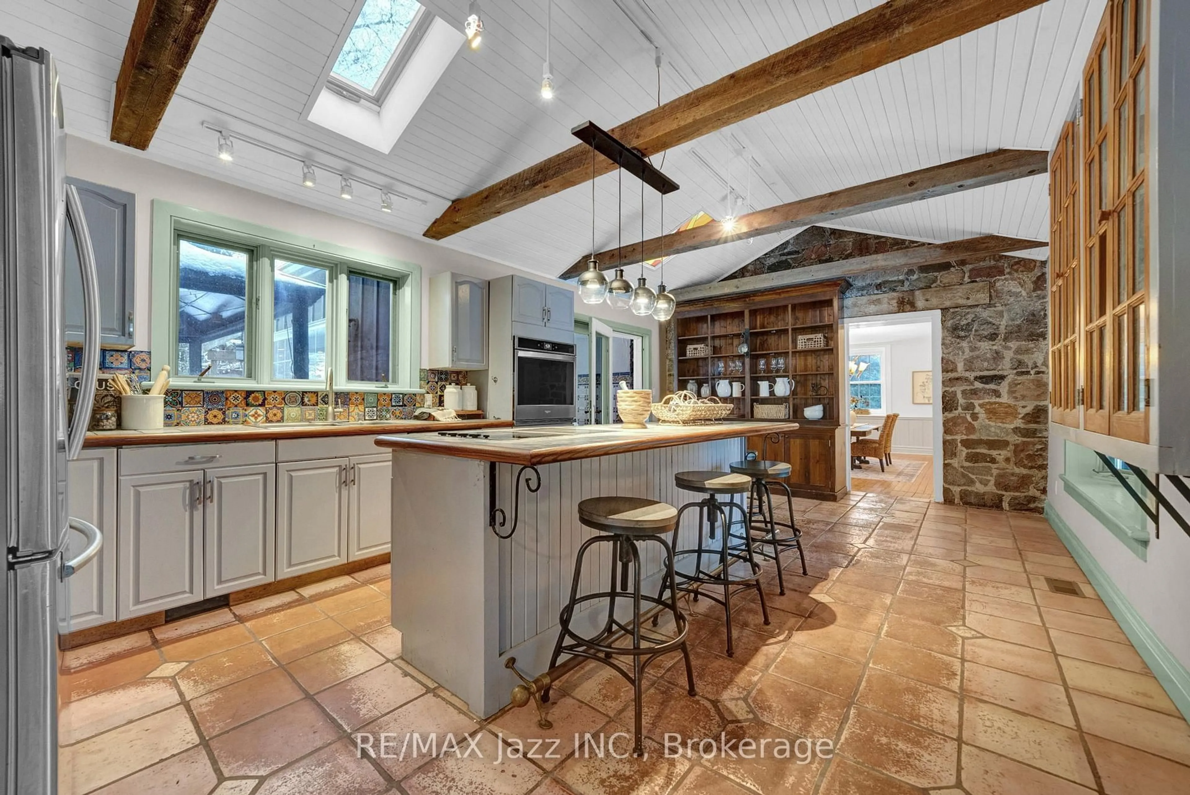 Open concept kitchen, ceramic/tile floor for 2402 Ganaraska Rd, Port Hope Ontario L0A 1B0