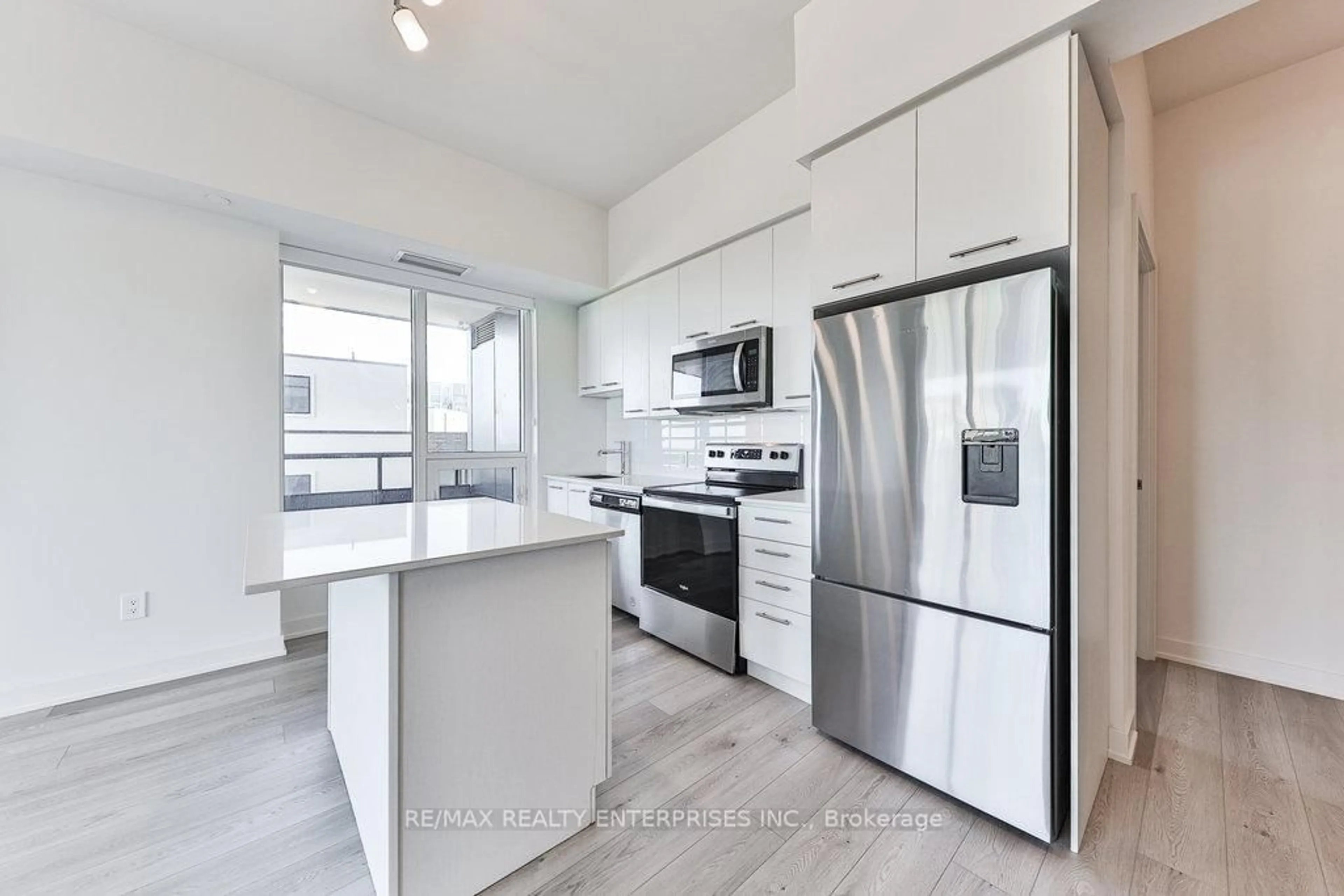 Open concept kitchen, unknown for 385 Winston Rd #408, Grimsby Ontario L3M 0J3