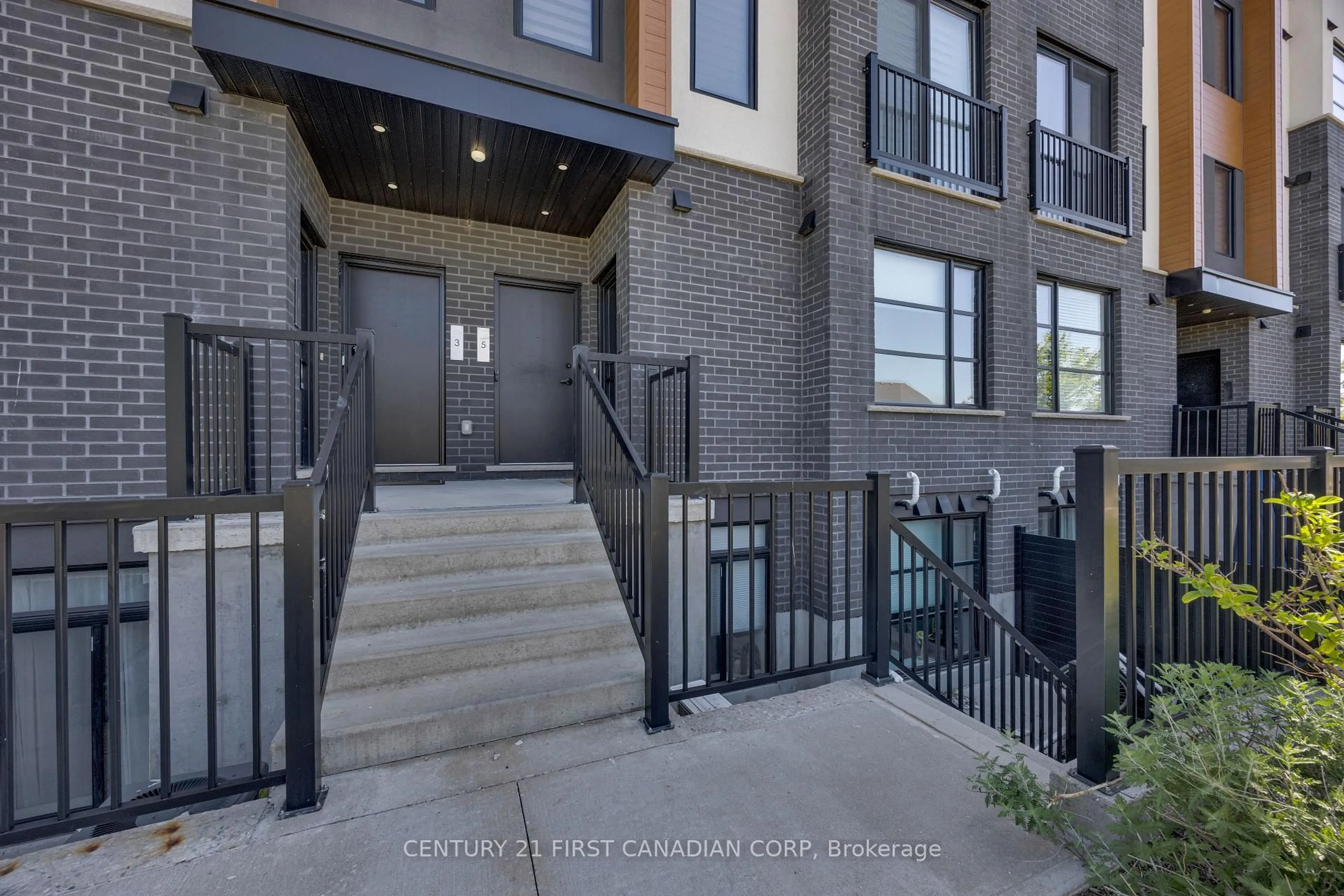 Unknown for 3900 Savoy St #7, London South Ontario N6P 0H9