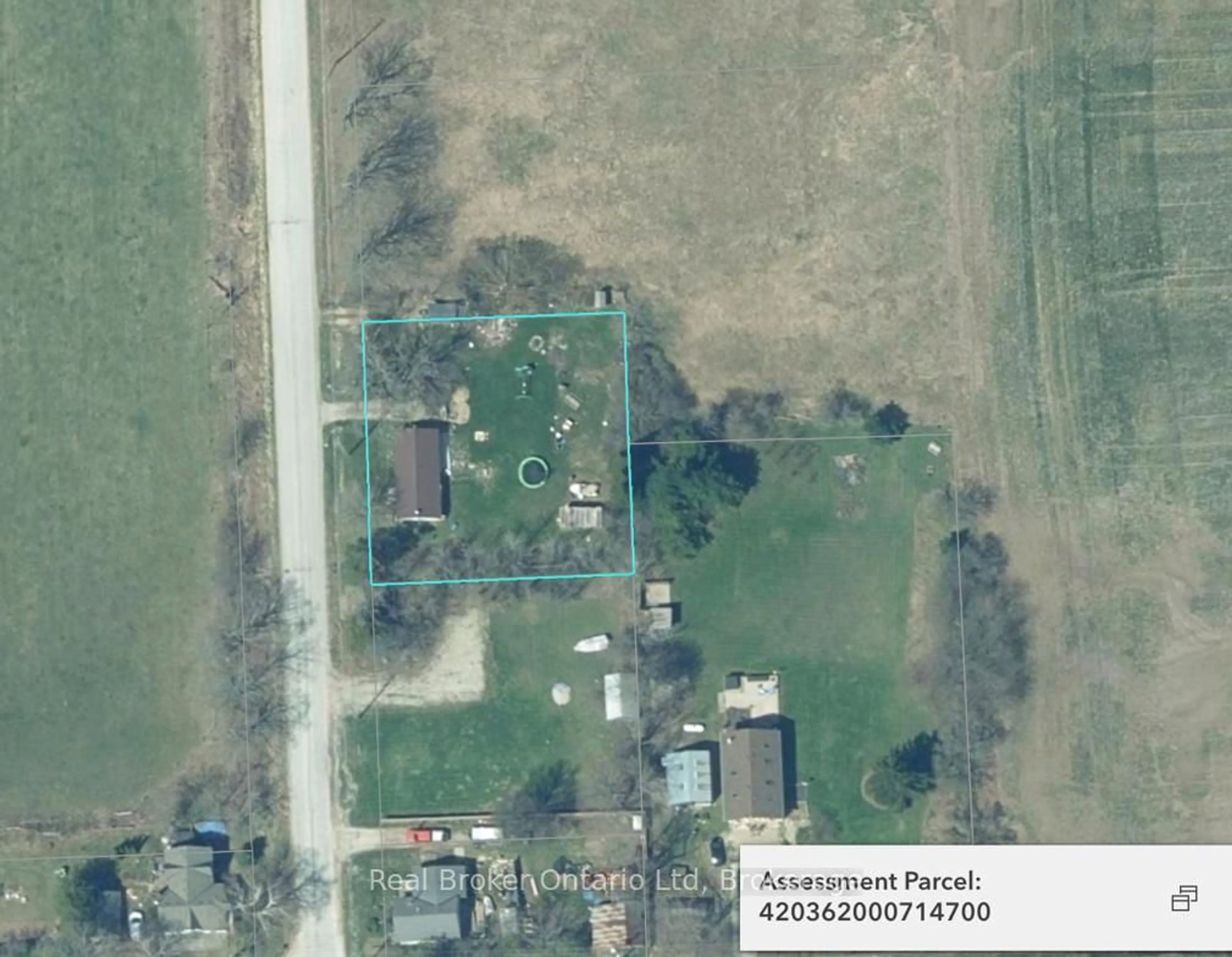 A pic from outside/outdoor area/front of a property/back of a property/a pic from drone, building for 310009 Kemble Rock Rd, Georgian Bluffs Ontario N0H 1S0
