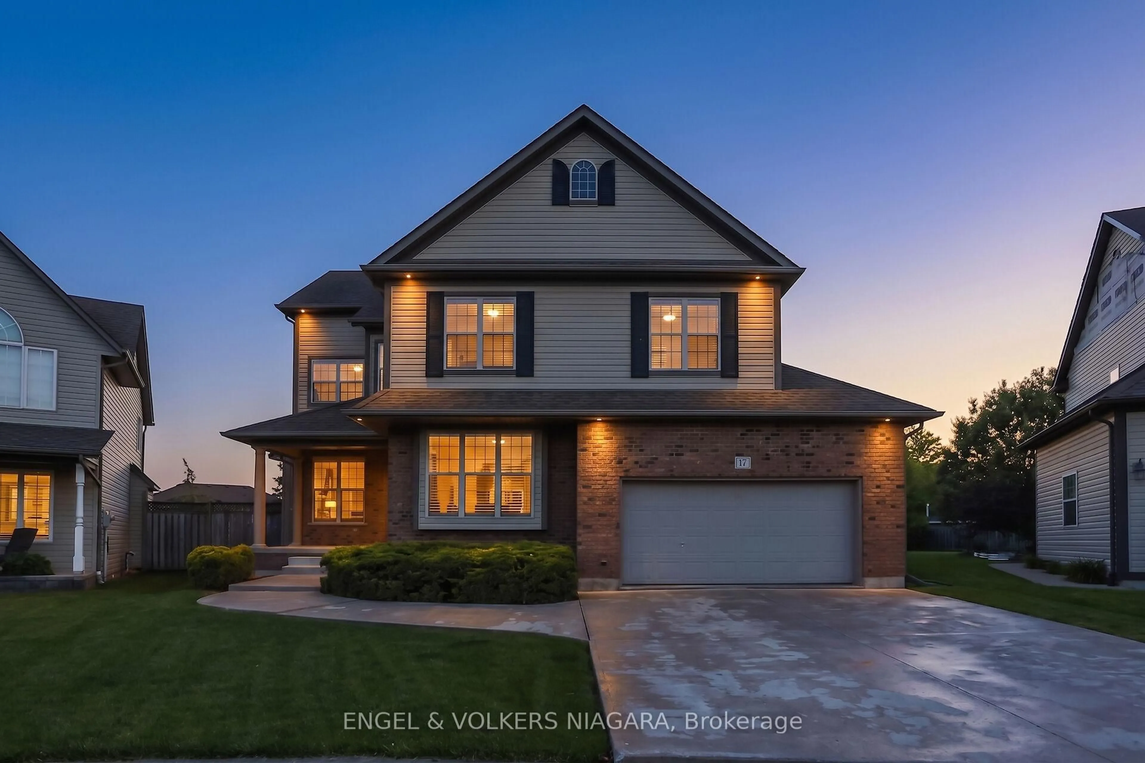 Home with brick exterior material, street for 17 Sarah Cres, West Lincoln Ontario L0R 2A0