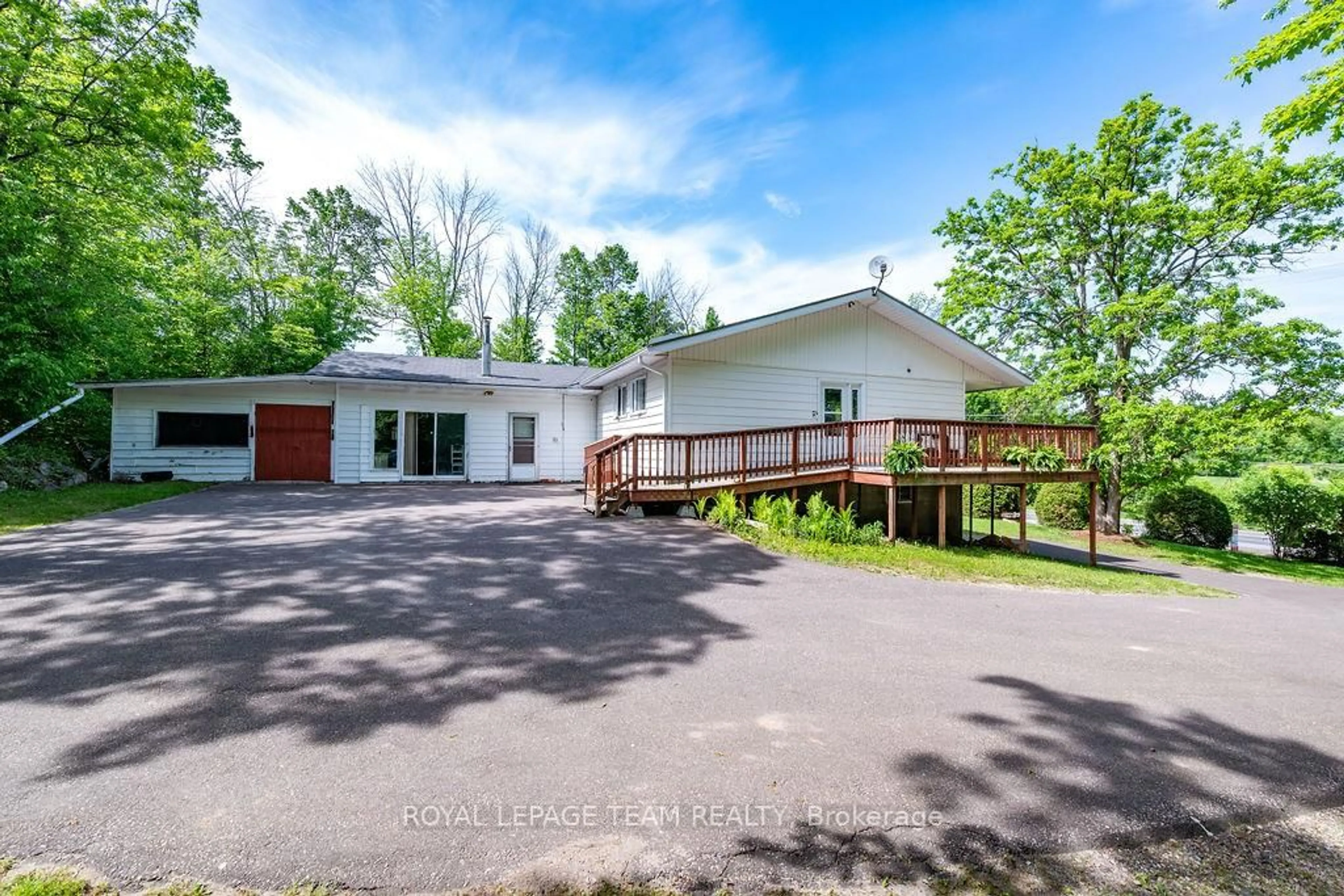 A pic from outside/outdoor area/front of a property/back of a property/a pic from drone, unknown for 3697 Burnstown Rd, Renfrew Ontario K7V 3Z4