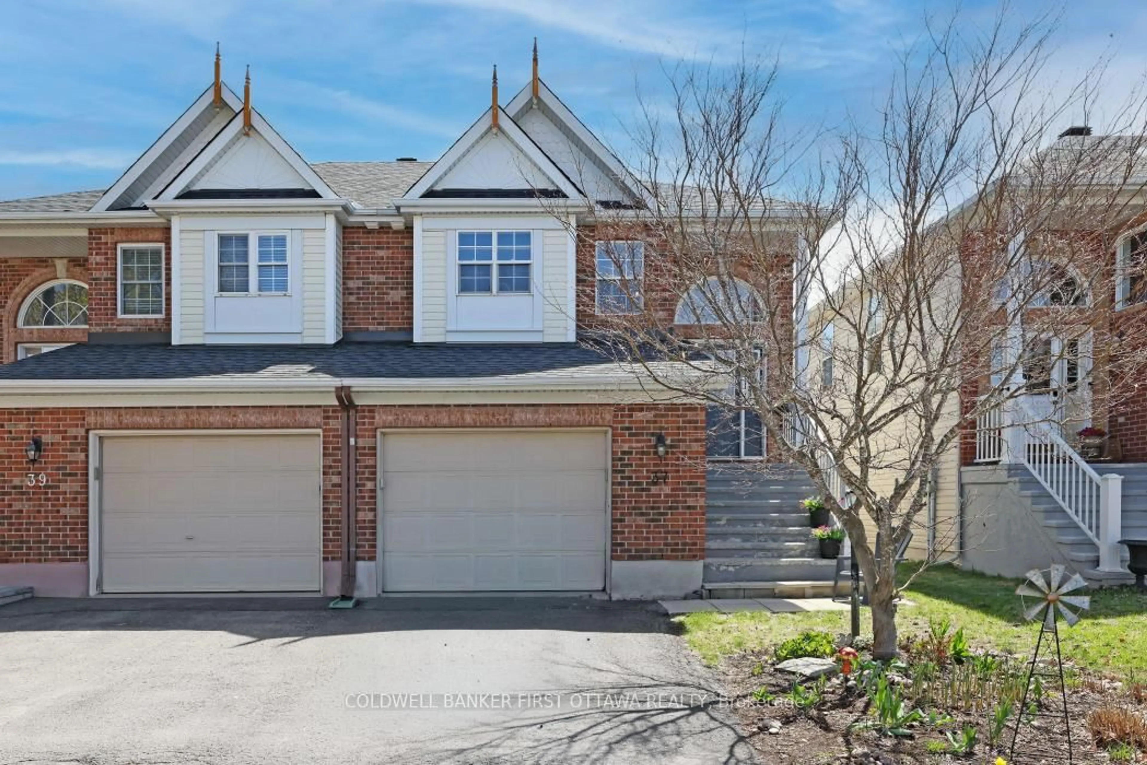 A pic from outside/outdoor area/front of a property/back of a property/a pic from drone, street for 37 Boulder Way, Nepean Ontario K2J 4R5
