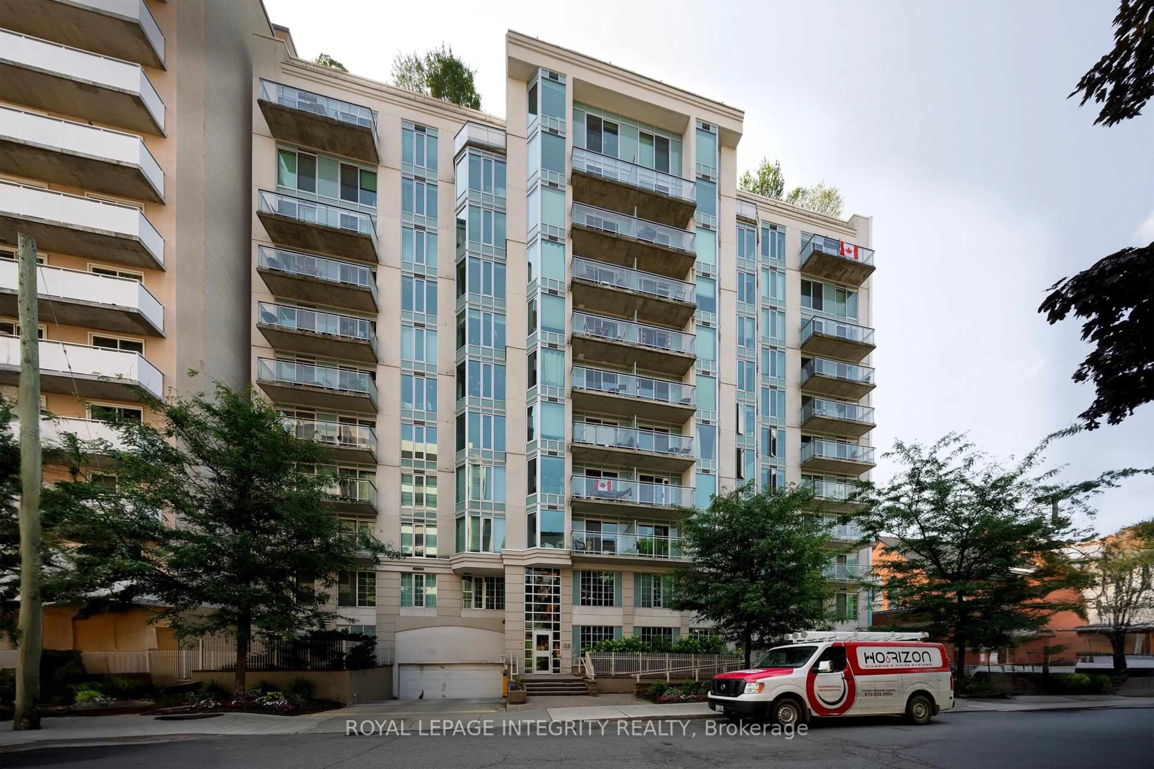Unknown for 138 Somerset St #203, Ottawa Ontario K2P 0A3