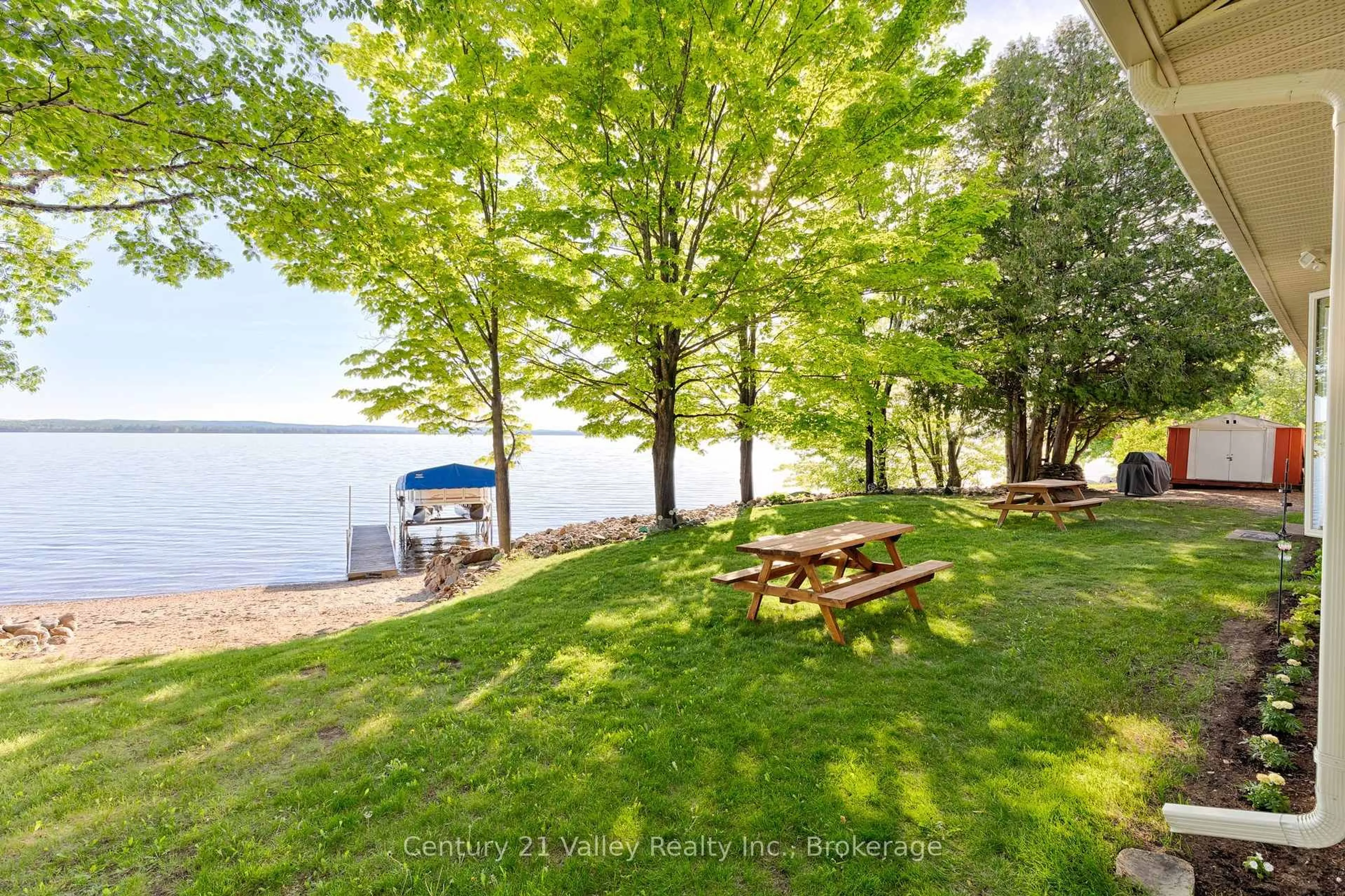 Patio, water/lake/river/ocean view for 336 McMillan Rd, Killaloe Ontario K0J 2A0