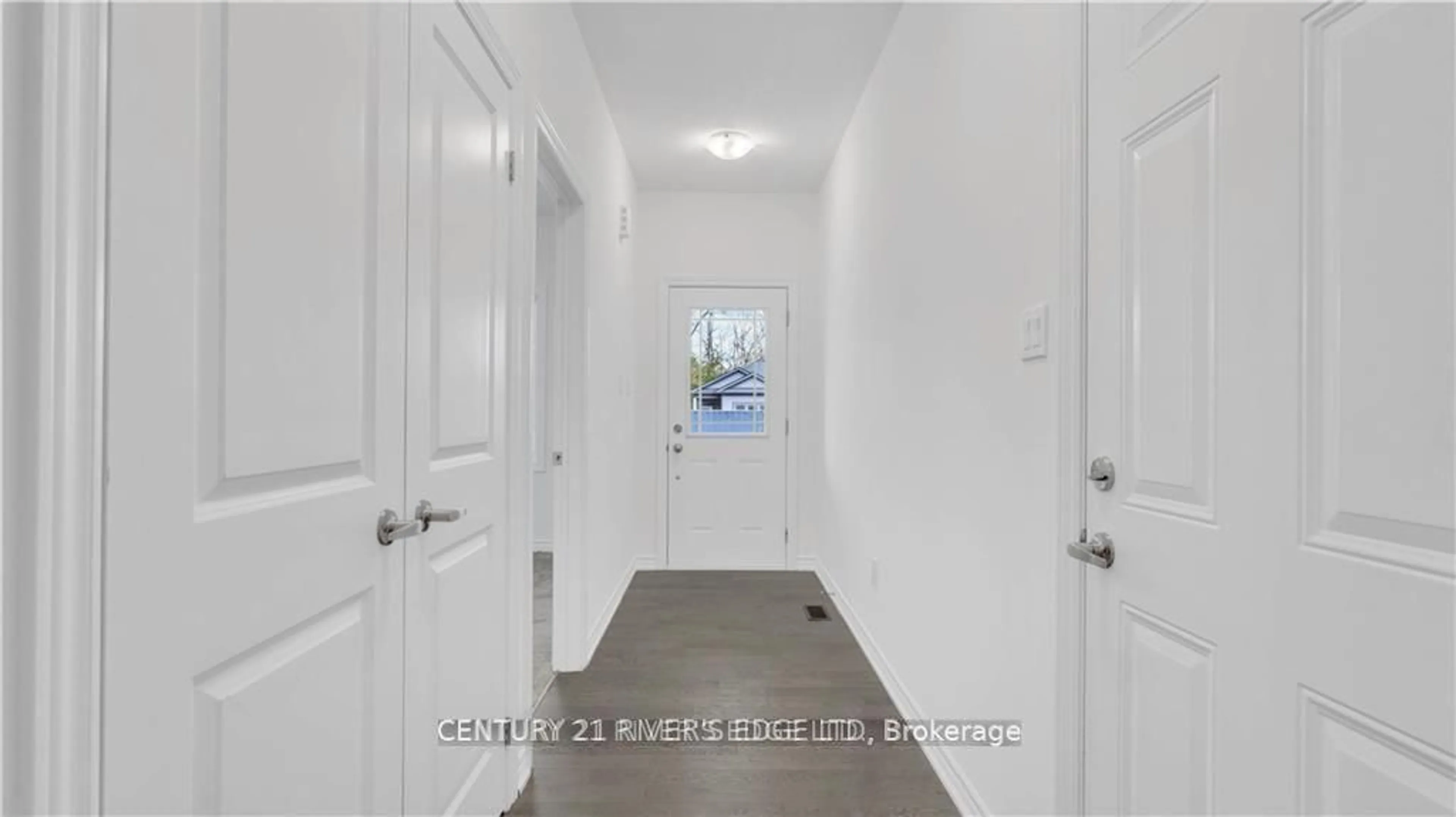 Indoor entryway for 218 Adley Dr, Brockville Ontario K6V 7J2