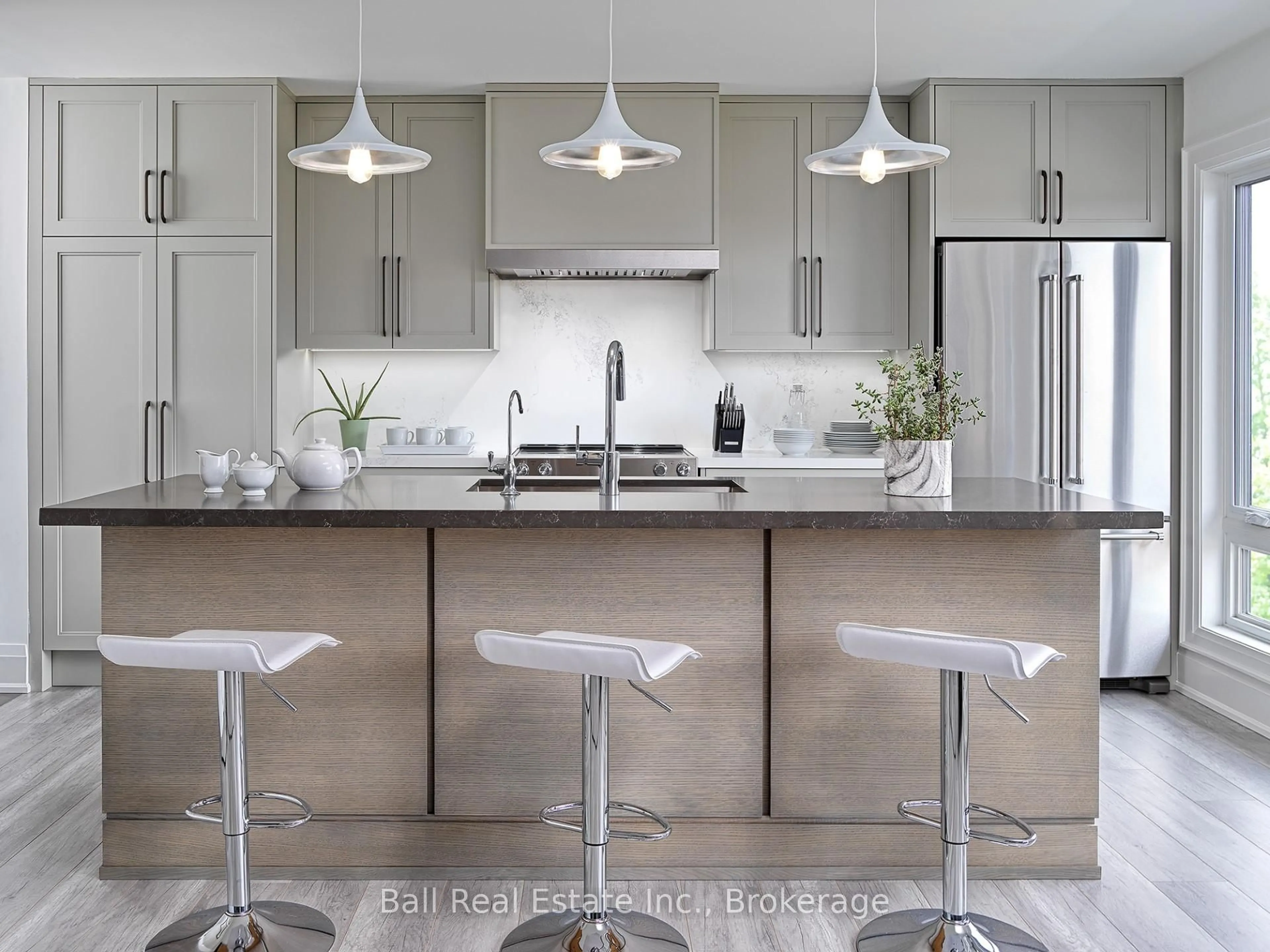 Contemporary kitchen, unknown for 43 Hemlock Cres, Kawartha Lakes Ontario K0M 1A0