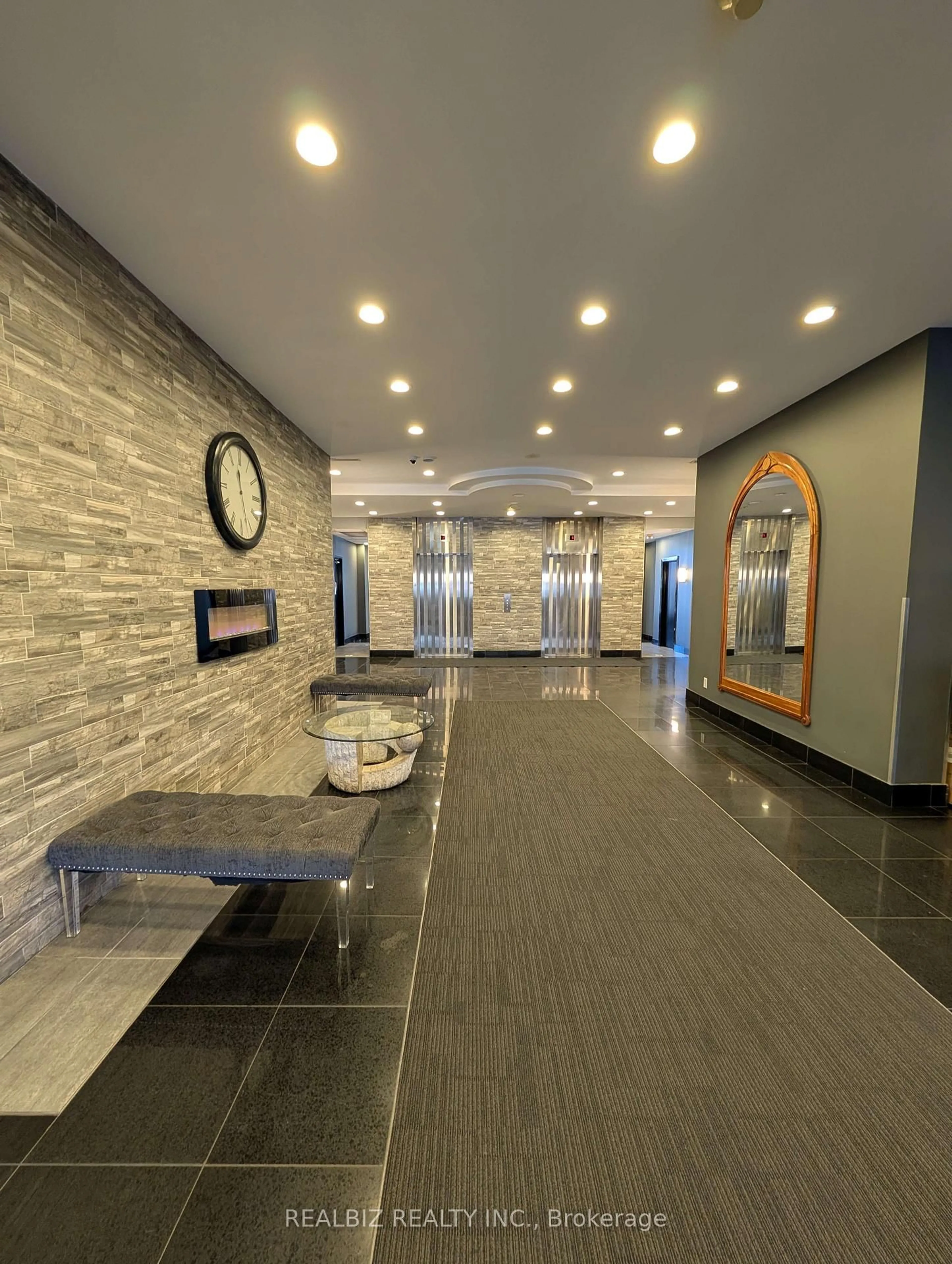 Lobby for 135 James St #512, Hamilton Ontario L8P 2Z6