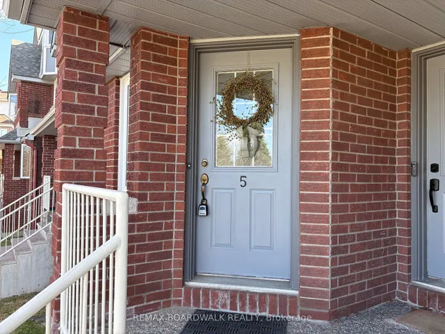 5 Briston Private, Ottawa 2