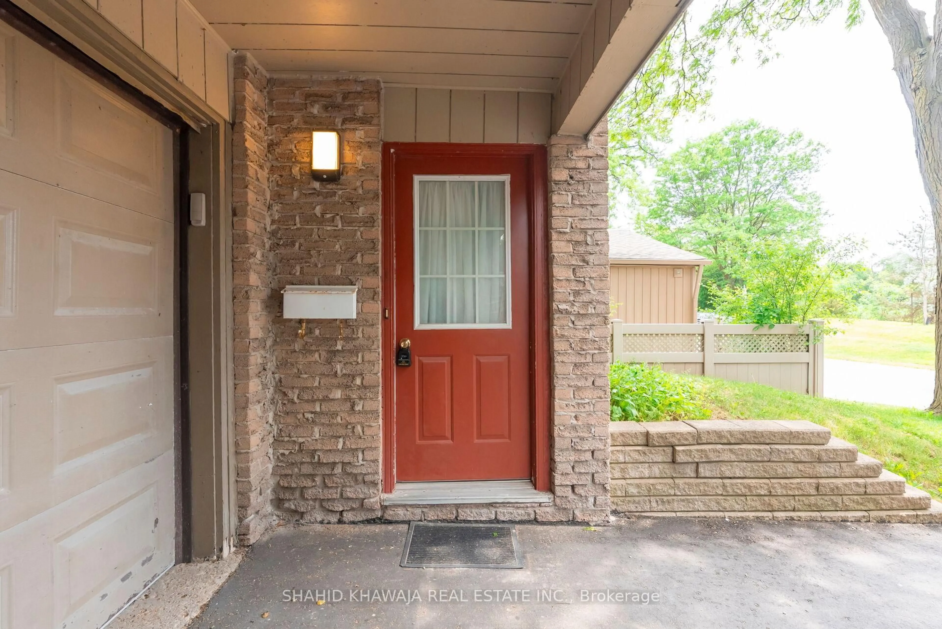 Indoor entryway for 143 Janefield Ave, Guelph Ontario N1G 2L4