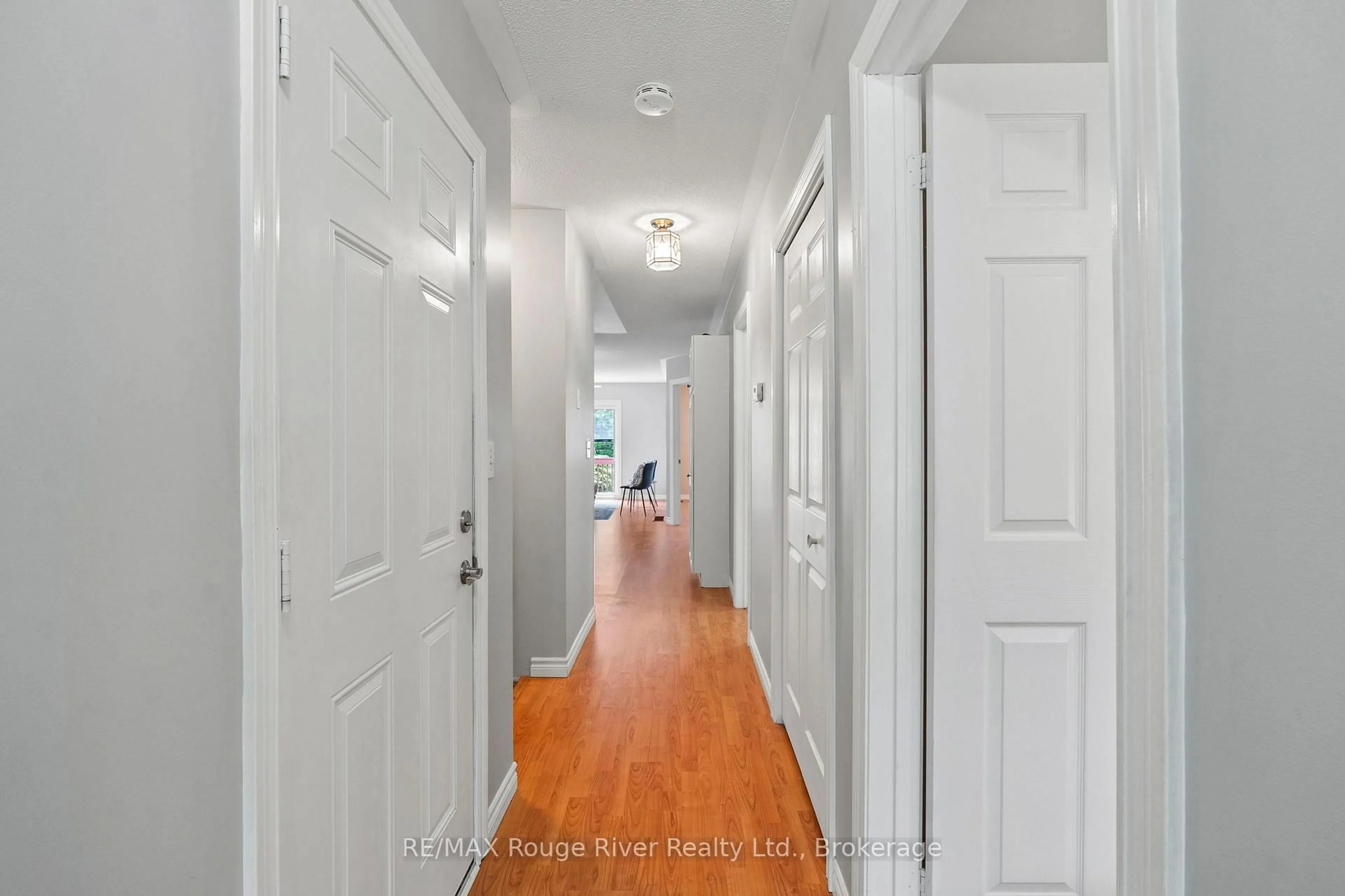 Indoor foyer for 16 Talbot Dr, Port Hope Ontario L1A 4L2