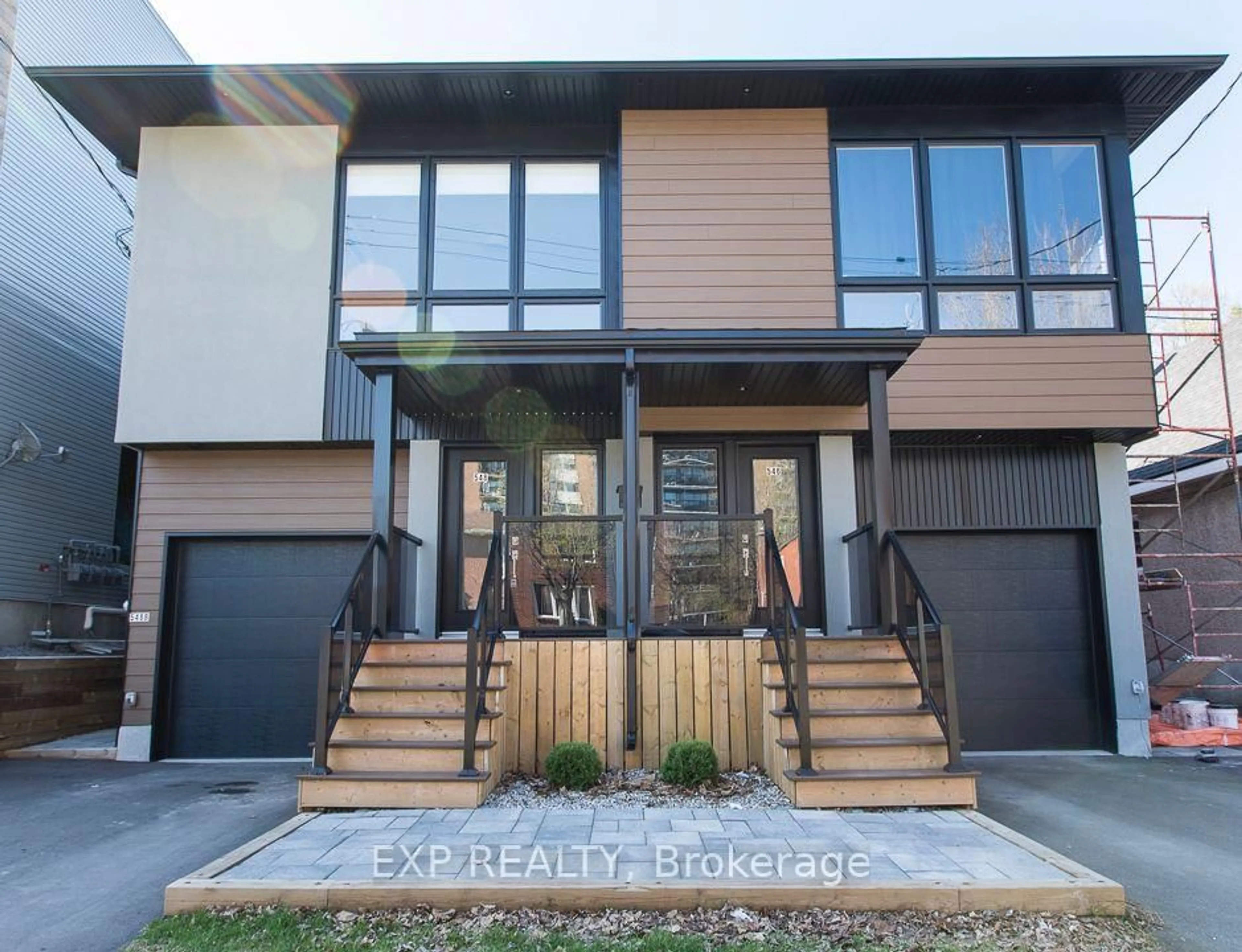 Unknown for 546 Guy St, Ottawa Ontario K1K 1B9
