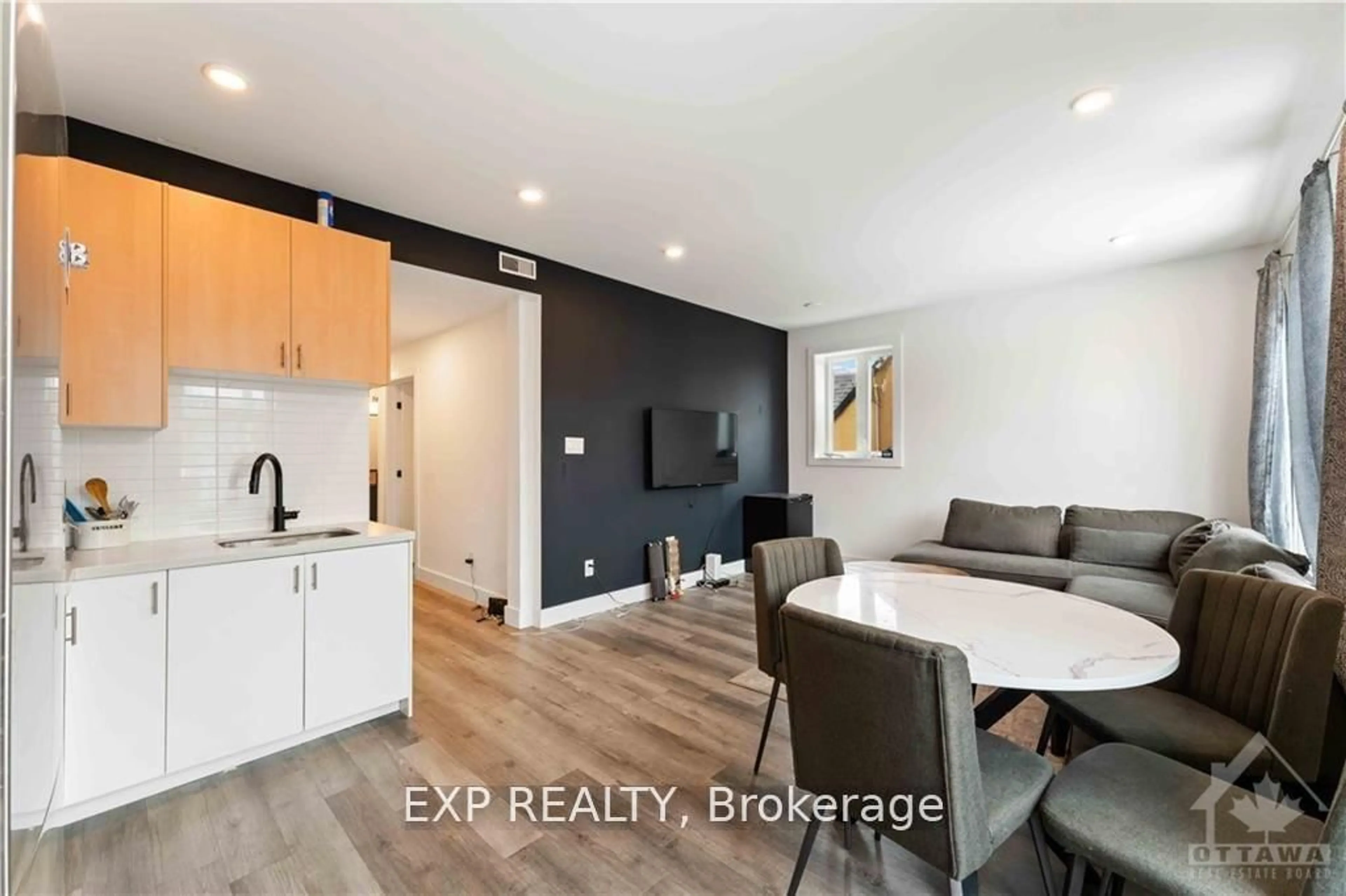 Unknown for 227 BLACKBURN Ave, Ottawa Ontario K1N 8A9