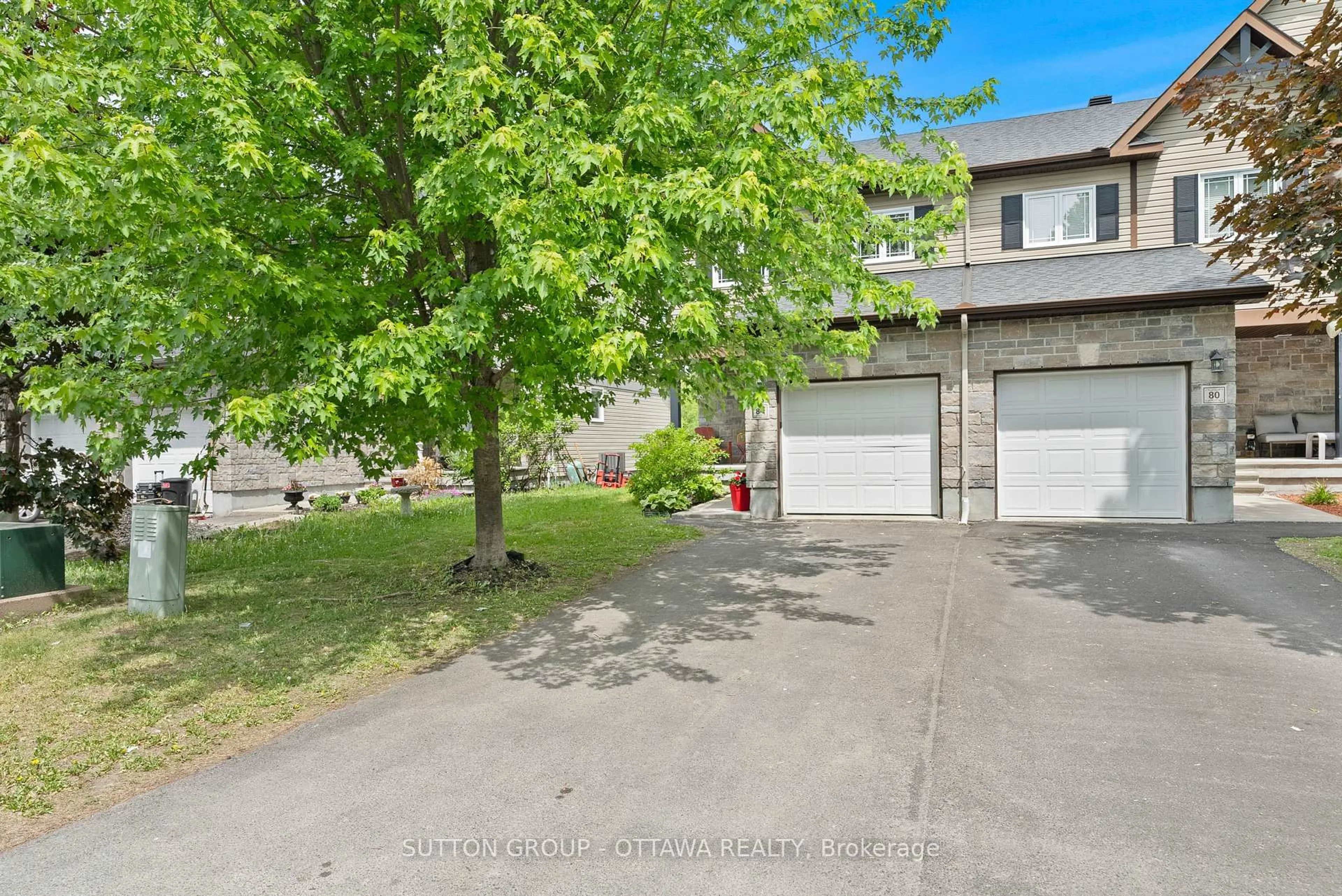 A pic from outside/outdoor area/front of a property/back of a property/a pic from drone, street for 84 NATHALIE St, Clarence-Rockland Ontario K4K 0J3