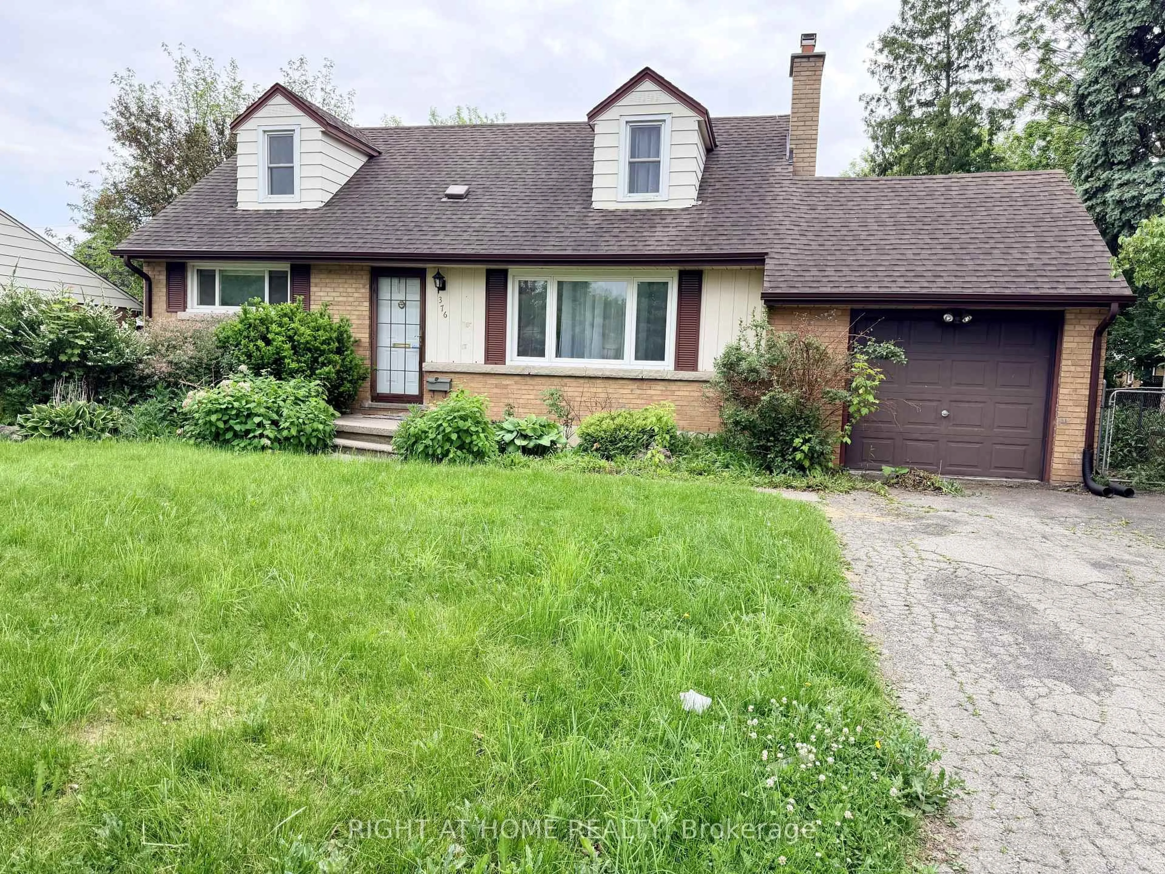 Unknown for 376 Ridgewood Cres, London South Ontario N6J 3H1