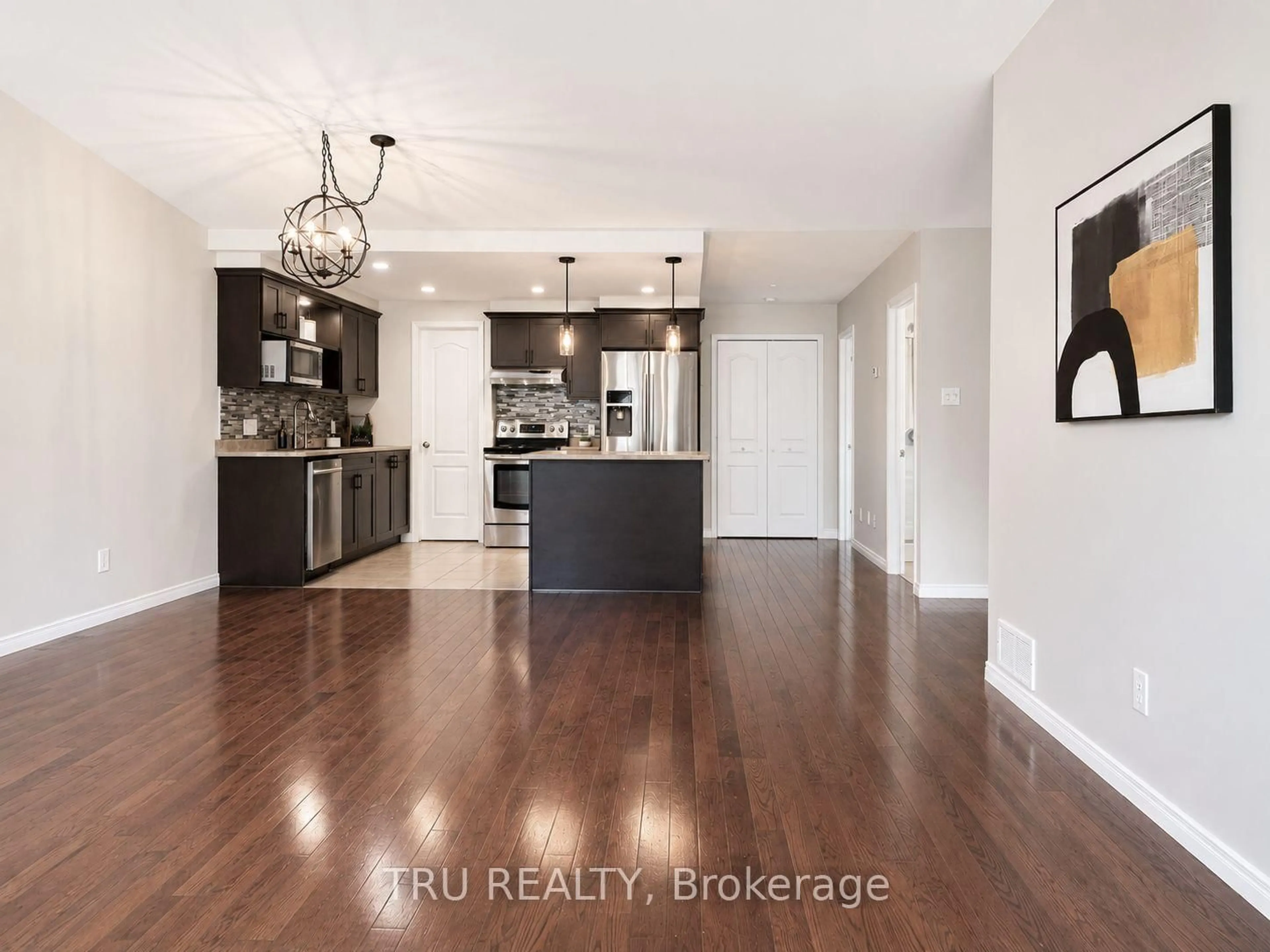 Open concept kitchen, wood/laminate floor for 2315 Laval St, Clarence-Rockland Ontario K0A 1E0