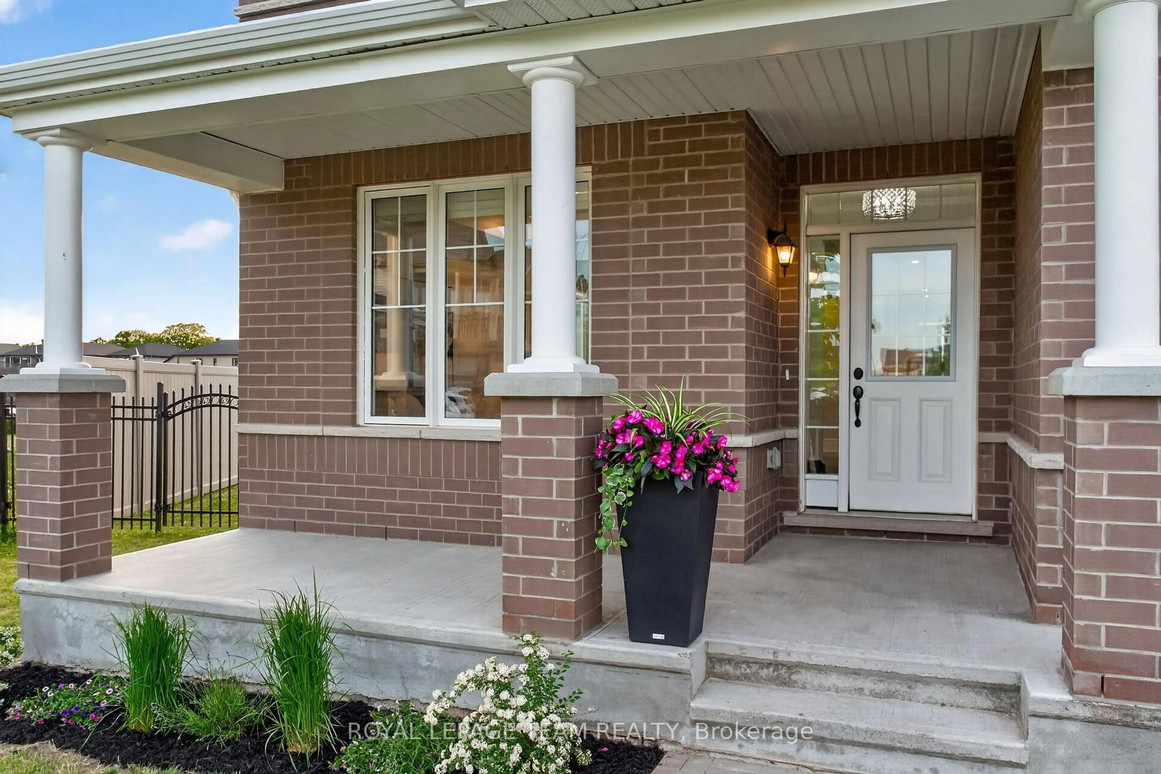 Home with brick exterior material, street for 290 Ponderosa St, Ottawa Ontario K2V 0N4