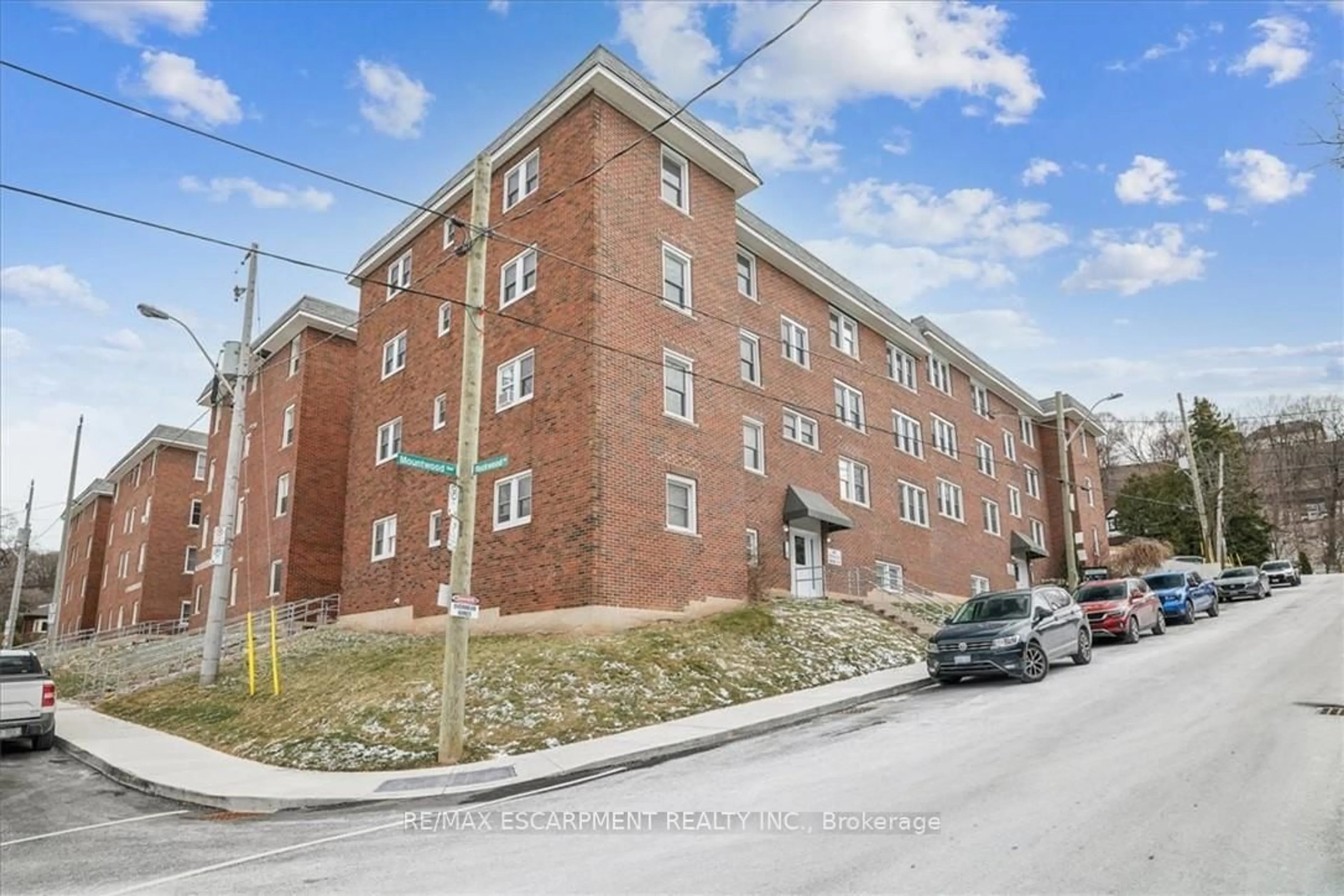 Unknown for 21 Mountwood Ave #6, Hamilton Ontario L8N 2G8