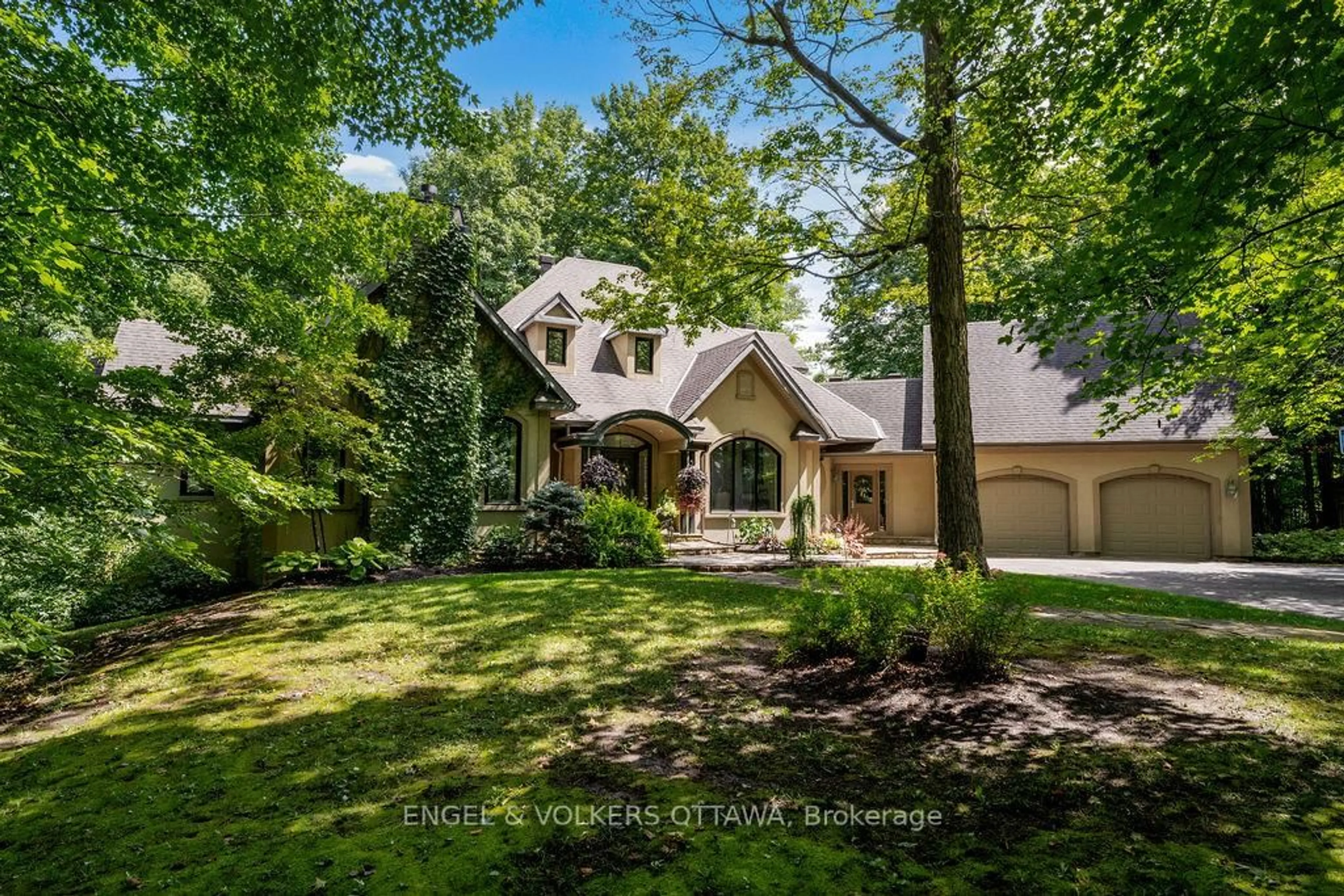 Unknown for 1412 HOUSTON Cres, Ottawa Ontario K2W 1B6
