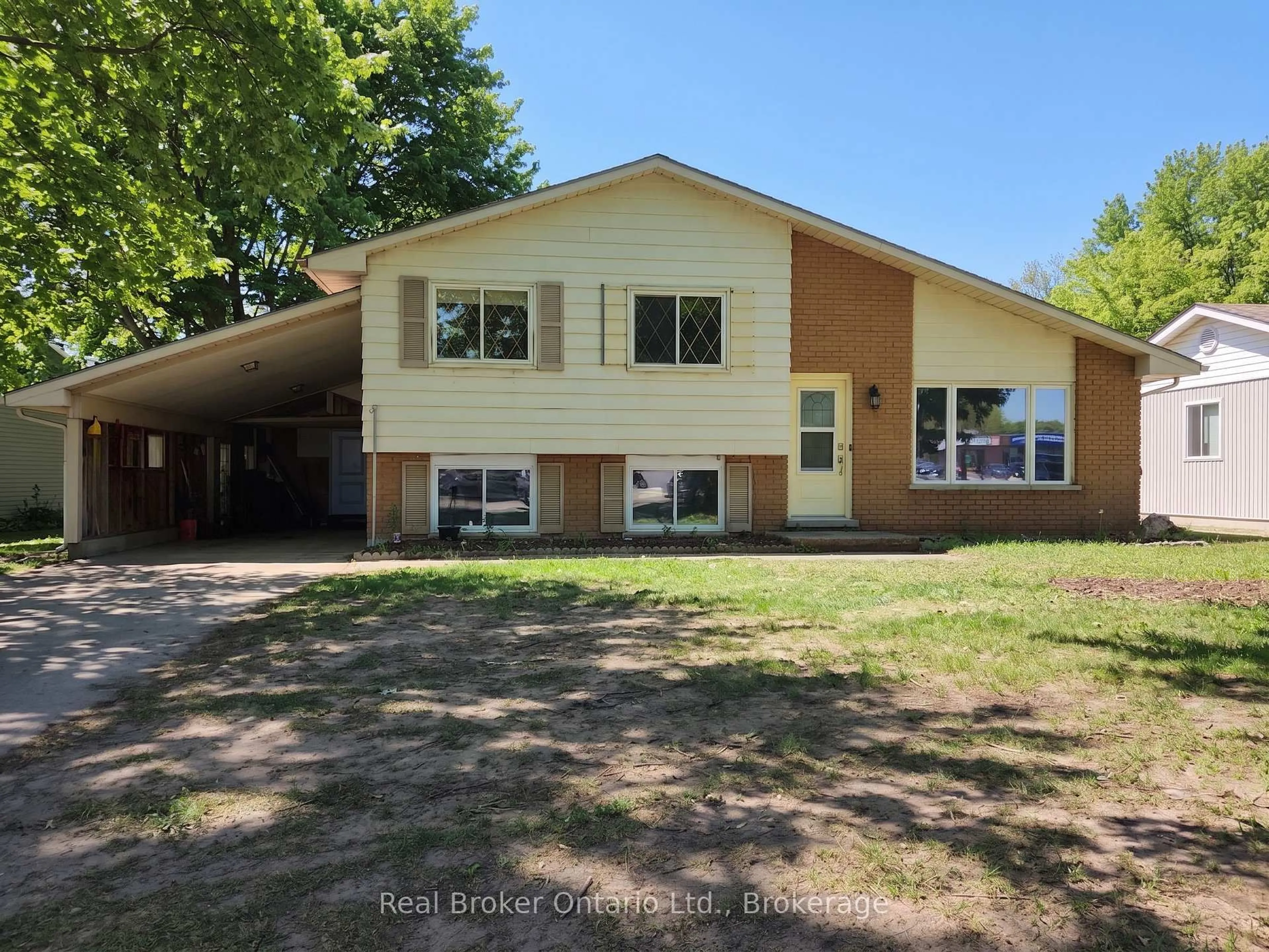 Unknown for 354 Goderich St, Saugeen Shores Ontario N0H 2C1