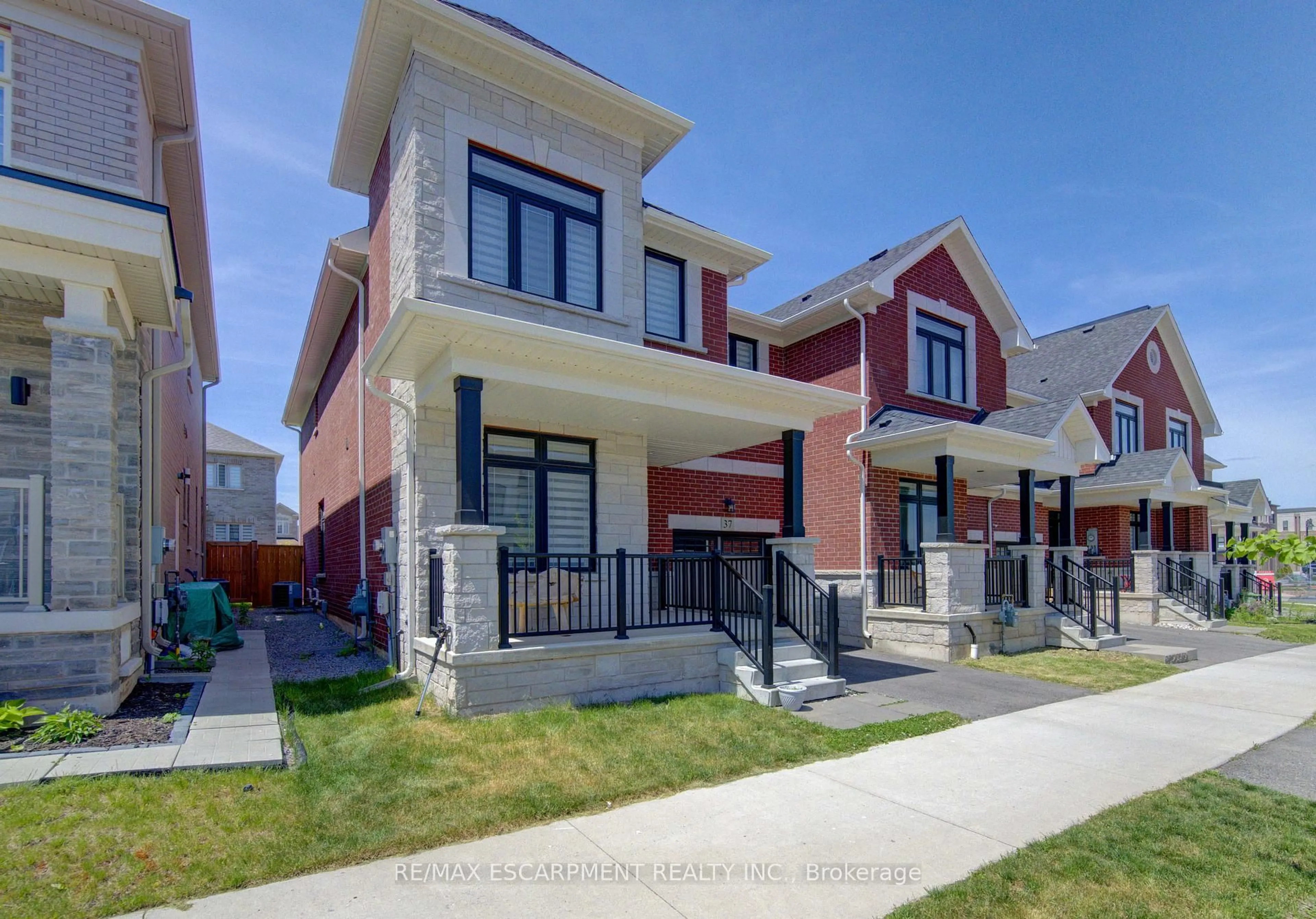 Home with brick exterior material, street for 37 Great Falls Blvd, Hamilton Ontario L8B 1X8