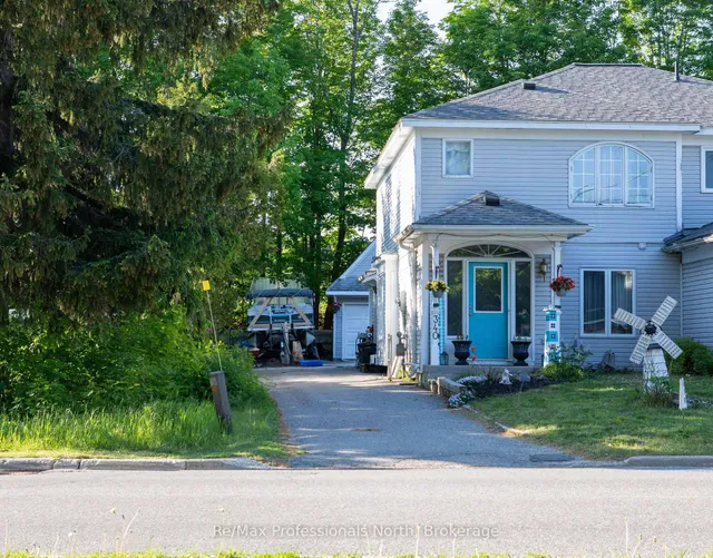 340 James St, Gravenhurst 2