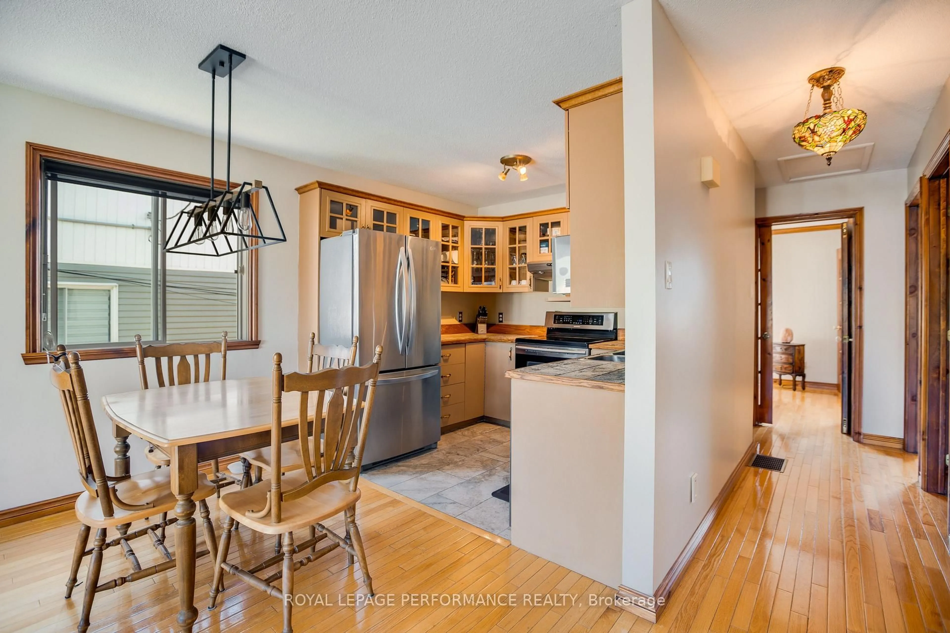 Open concept kitchen, wood/laminate floor for 433 Tupper St, Hawkesbury Ontario K6A 3L9